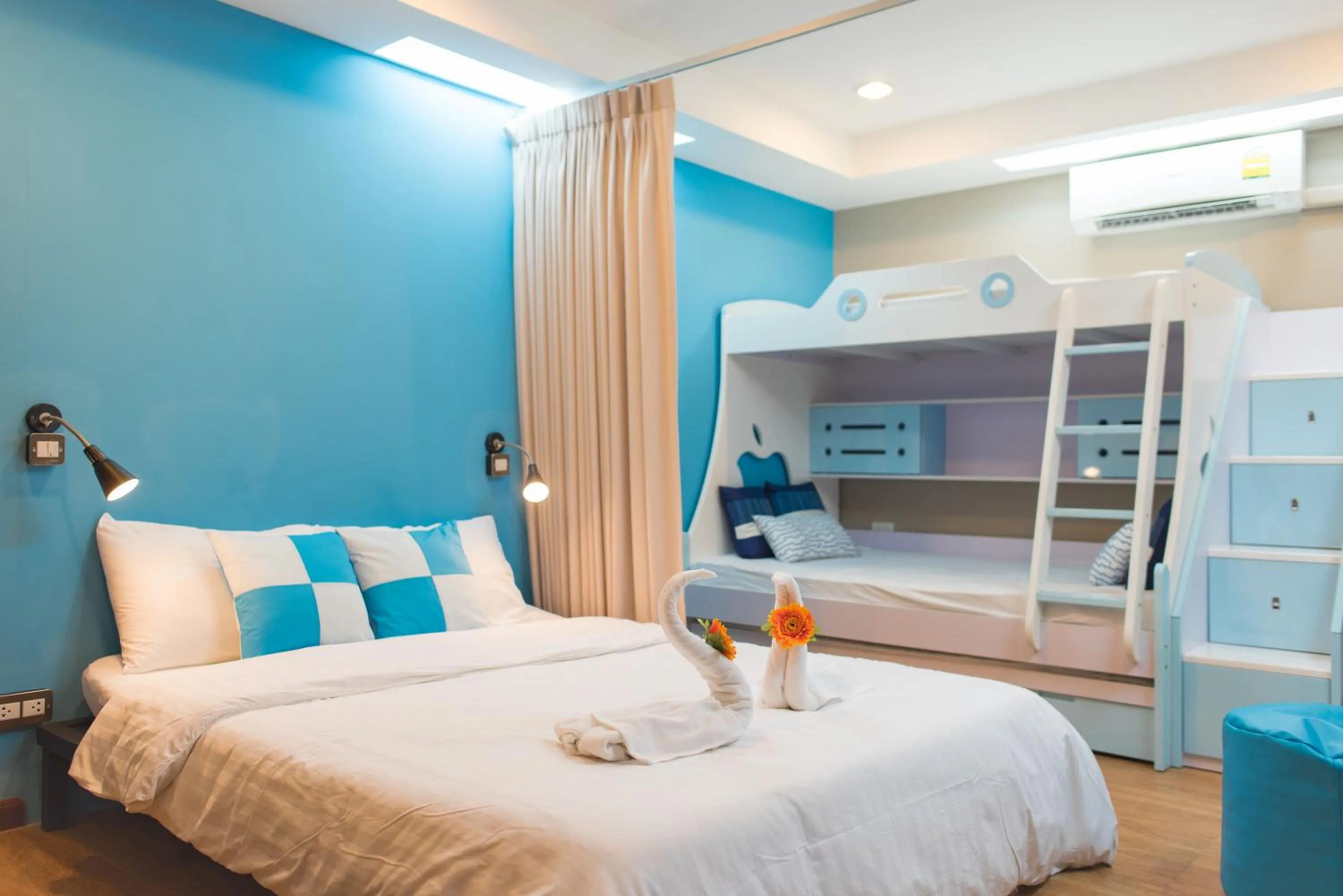 Photo of the whole room, Bed in Augusta