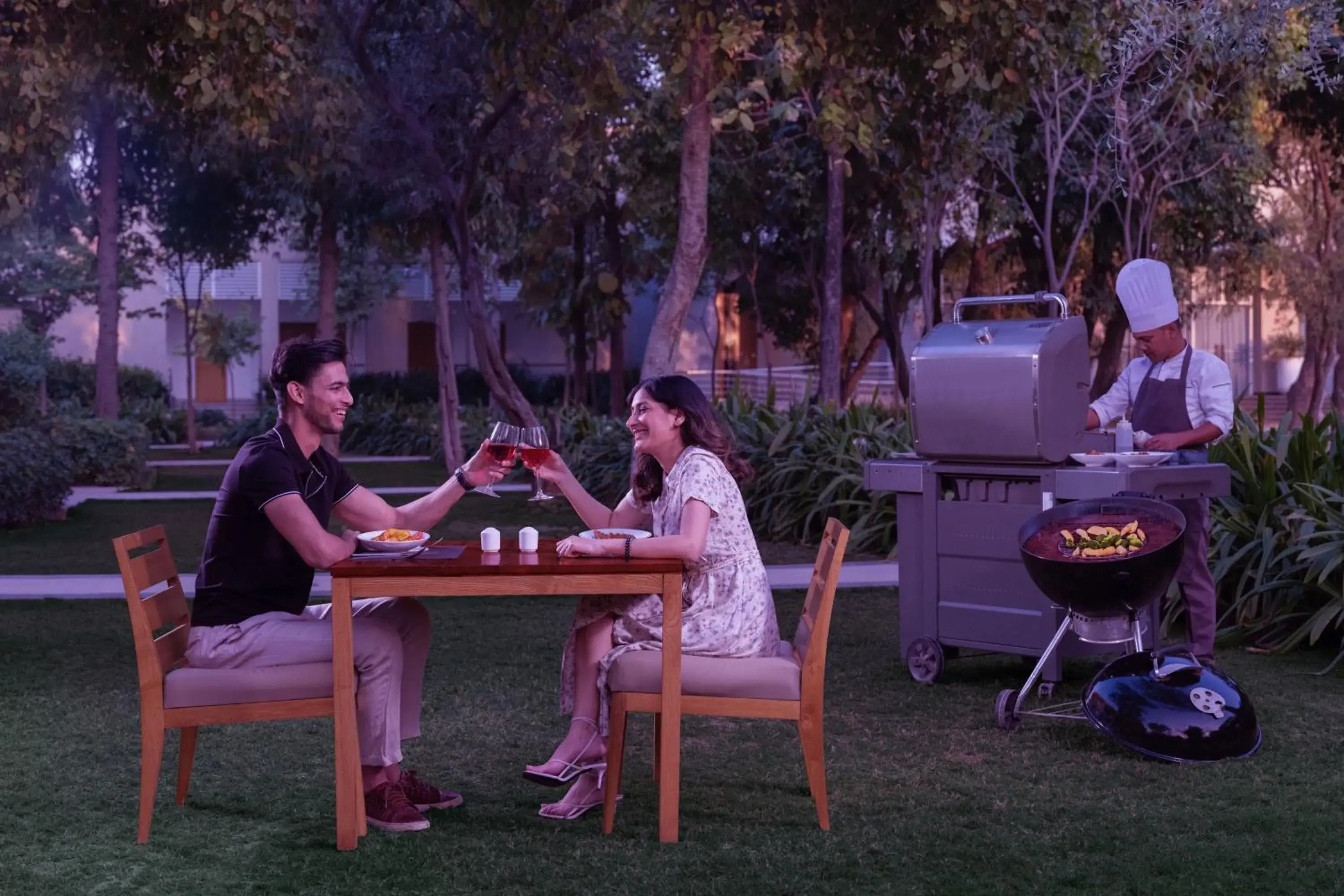 Restaurant/places to eat in Courtyard by Marriott Aravali Resort