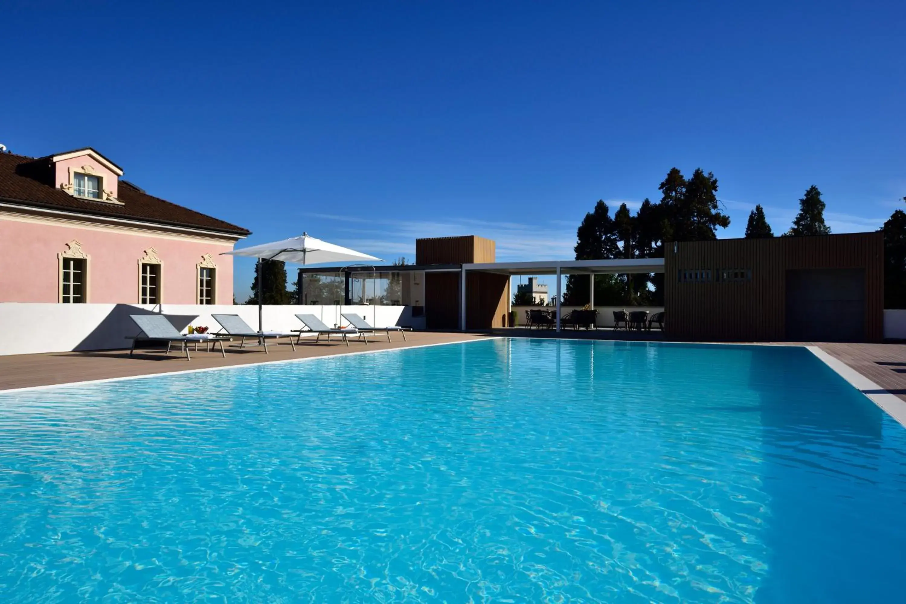 Swimming Pool in Castello Dal Pozzo Hotel