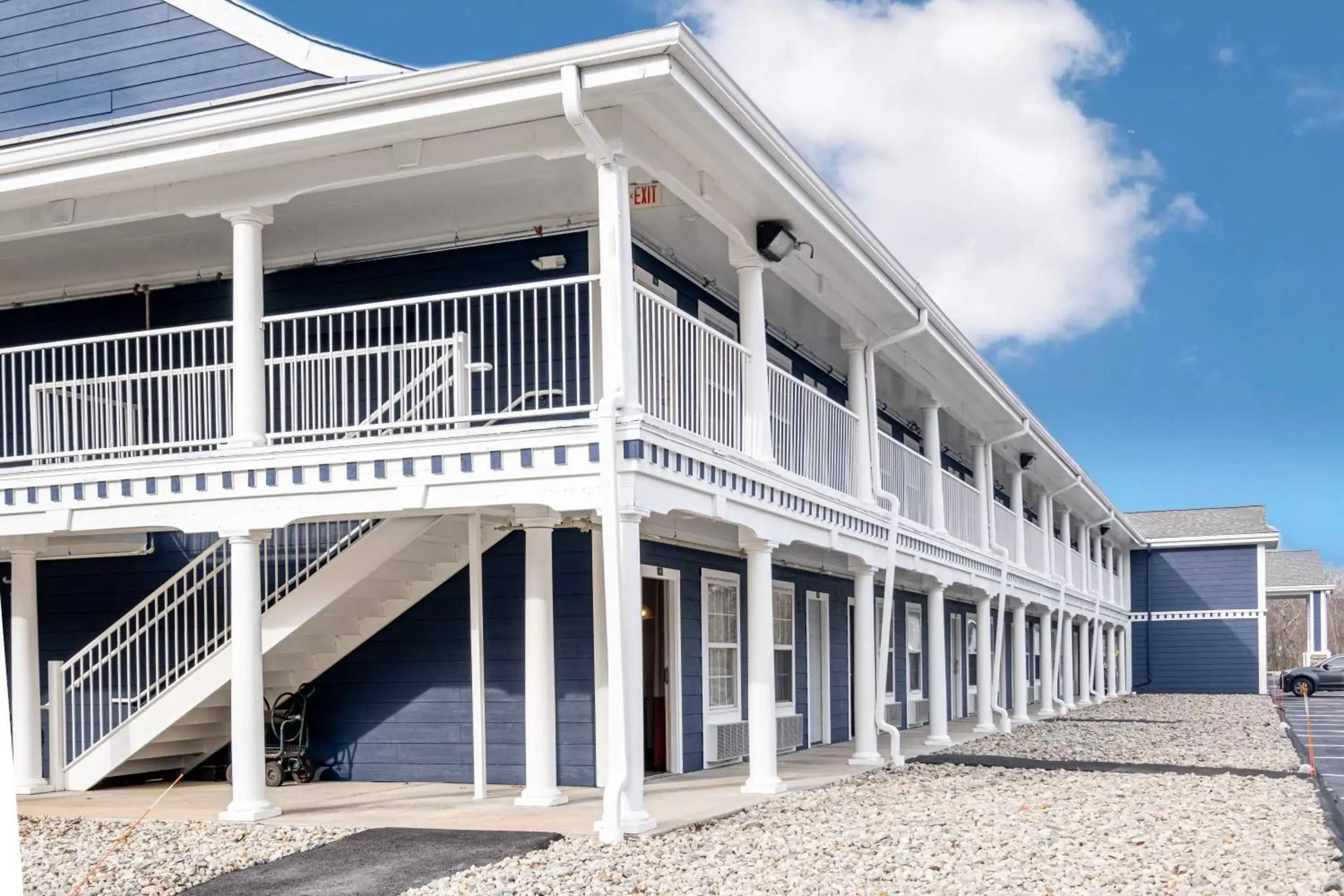 Property building in Hilltop Inn & Suites, near Foxwoods Casino Property building in Hilltop Inn & Suites, near Foxwoods Casino