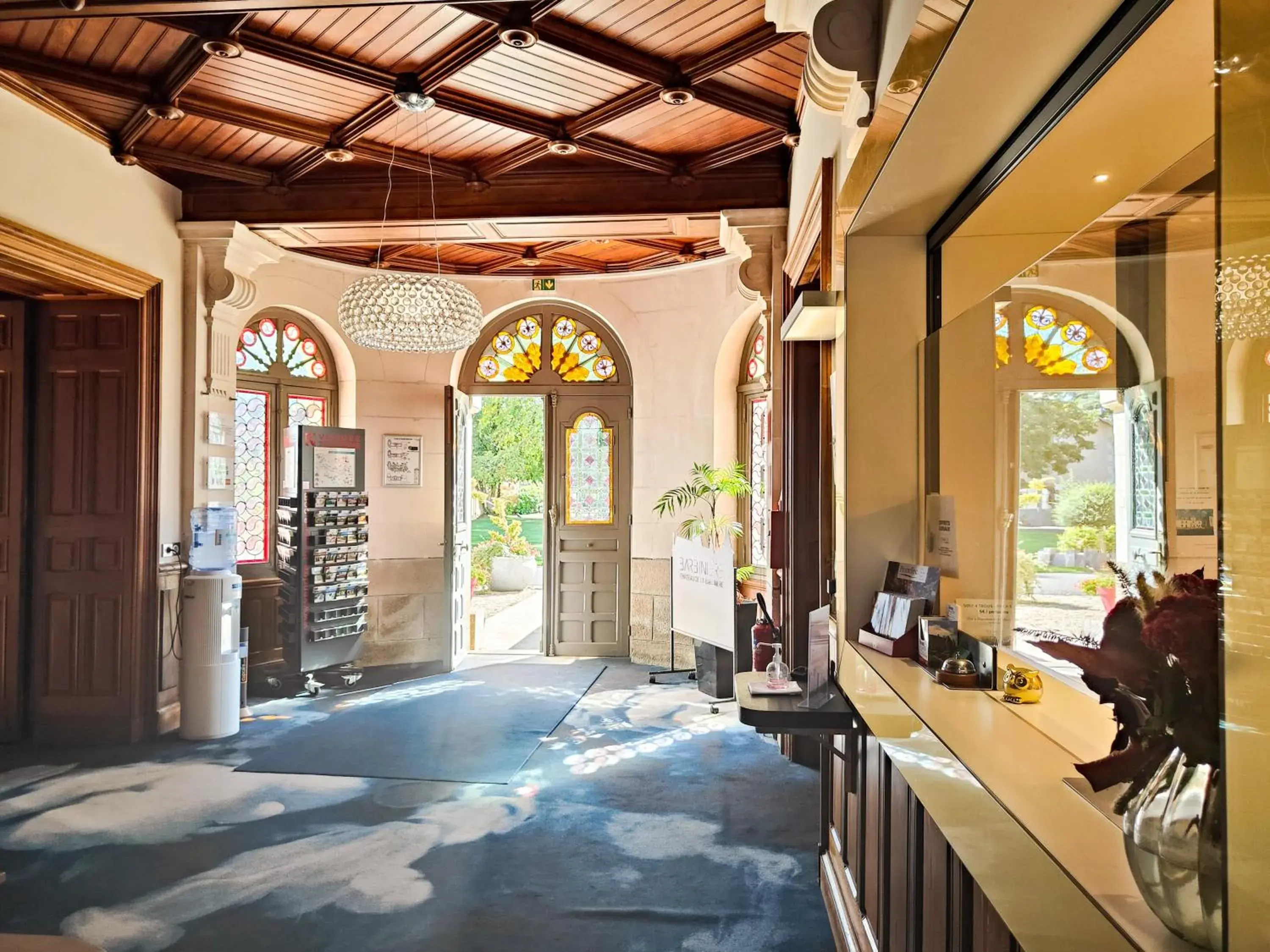 Lobby or reception in Hotel Château de la Barbinière