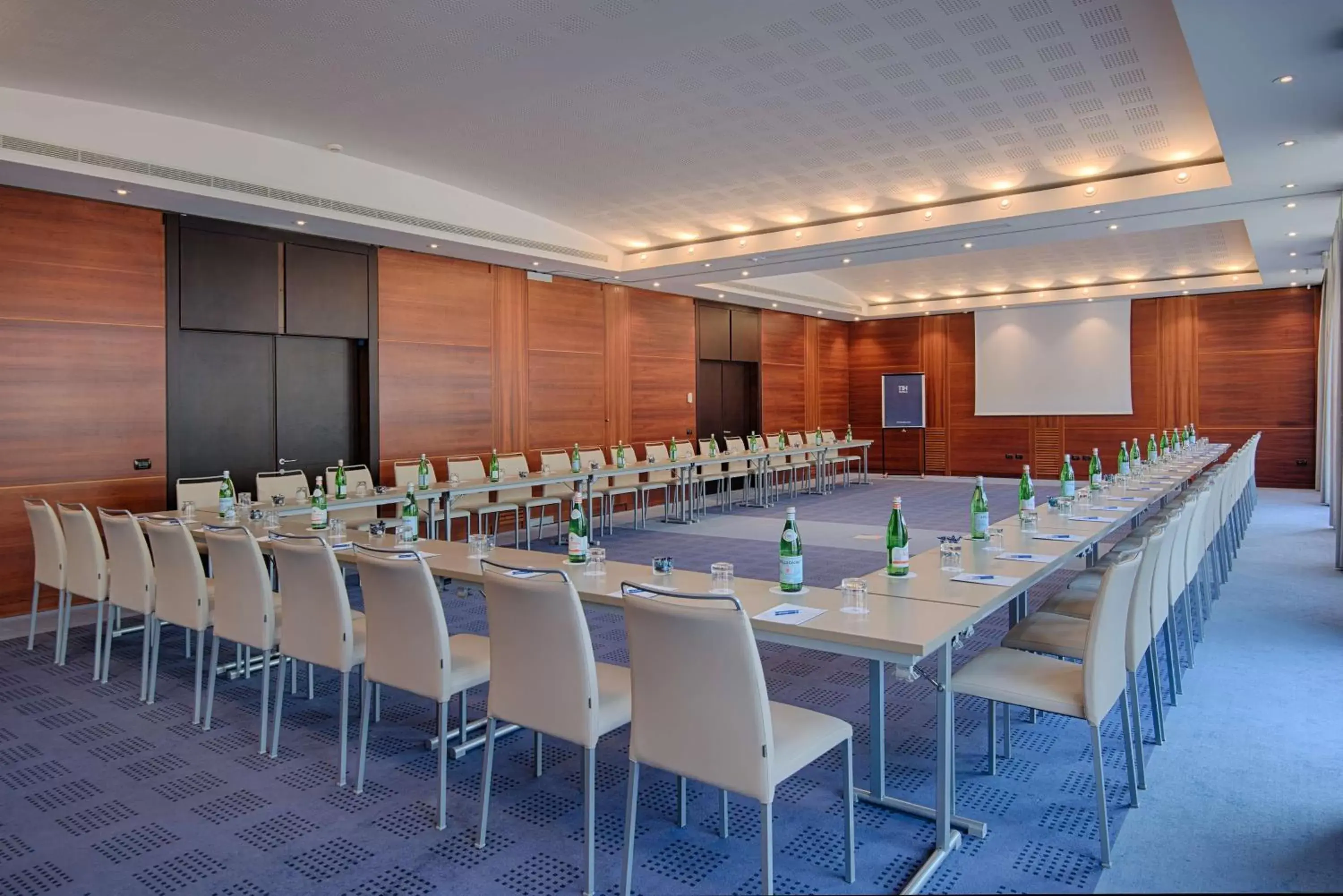 Meeting/conference room in NH Lecco Pontevecchio