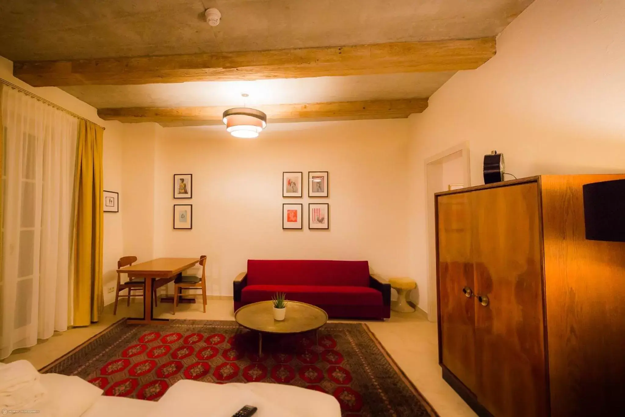 Photo of the whole room, Seating Area in Hotel Luis Stadl