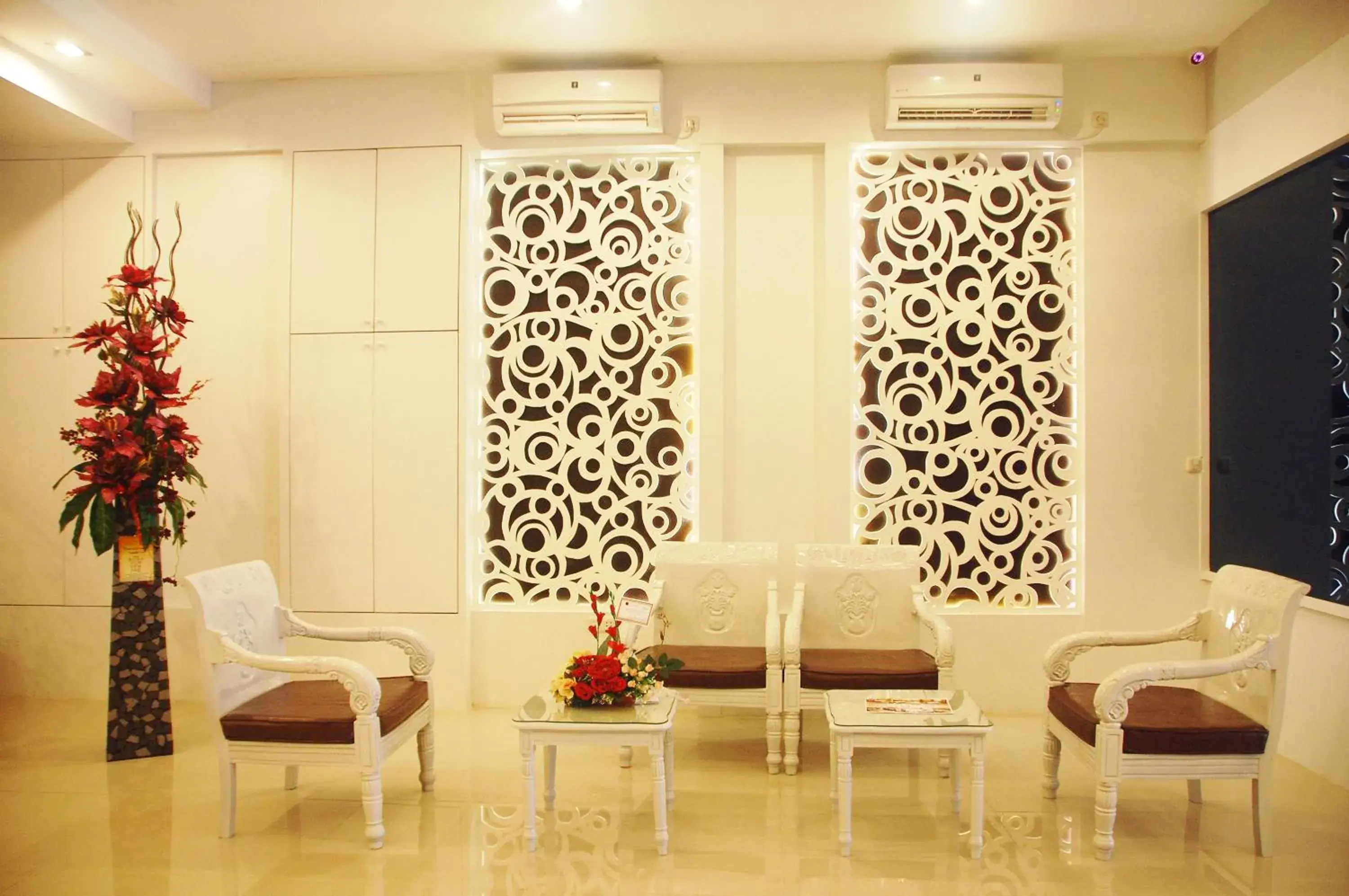 Lobby or reception, Seating Area in Gandhi Inn