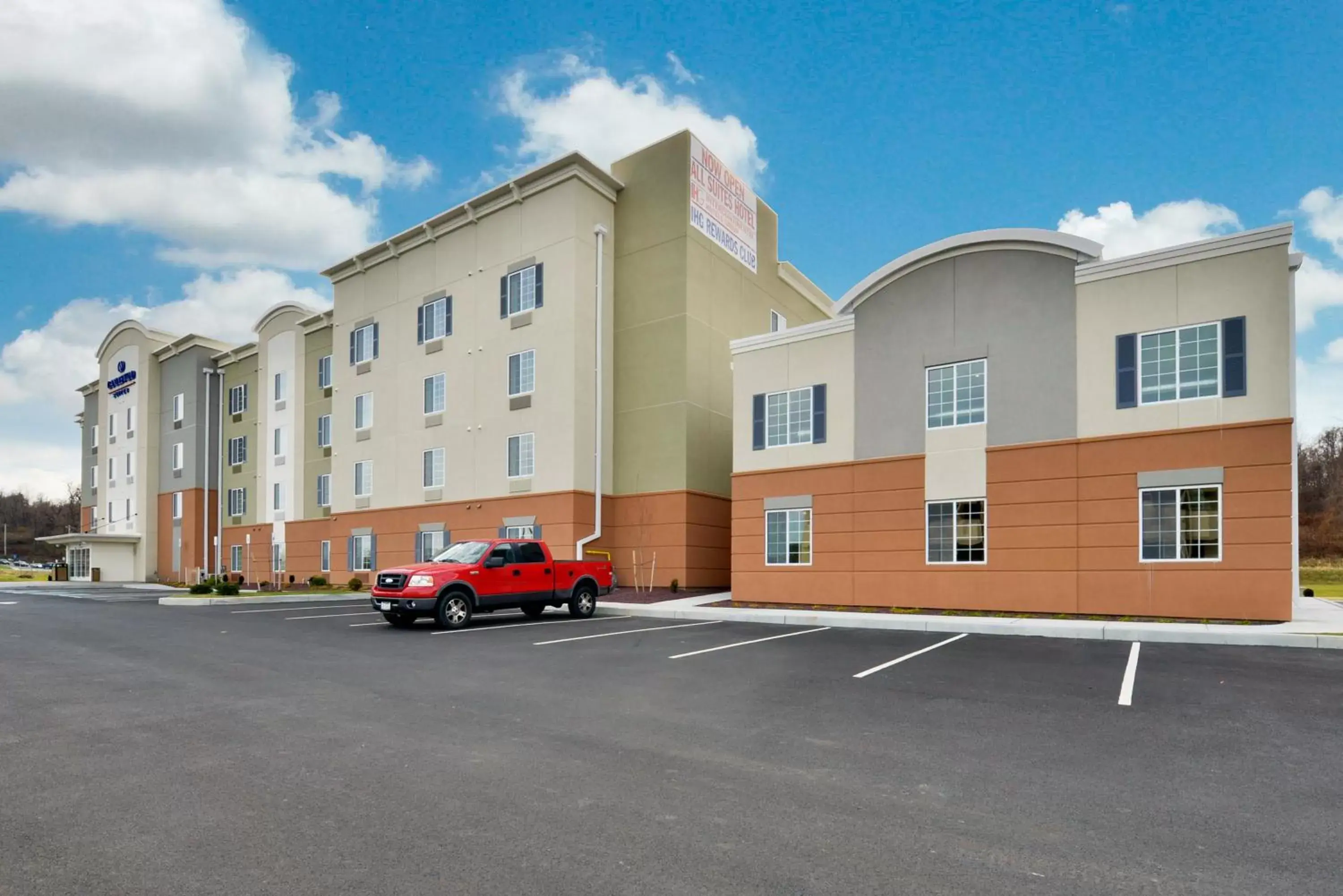 Property Building in Candlewood Suites Harrisburg-Hershey, an IHG Hotel