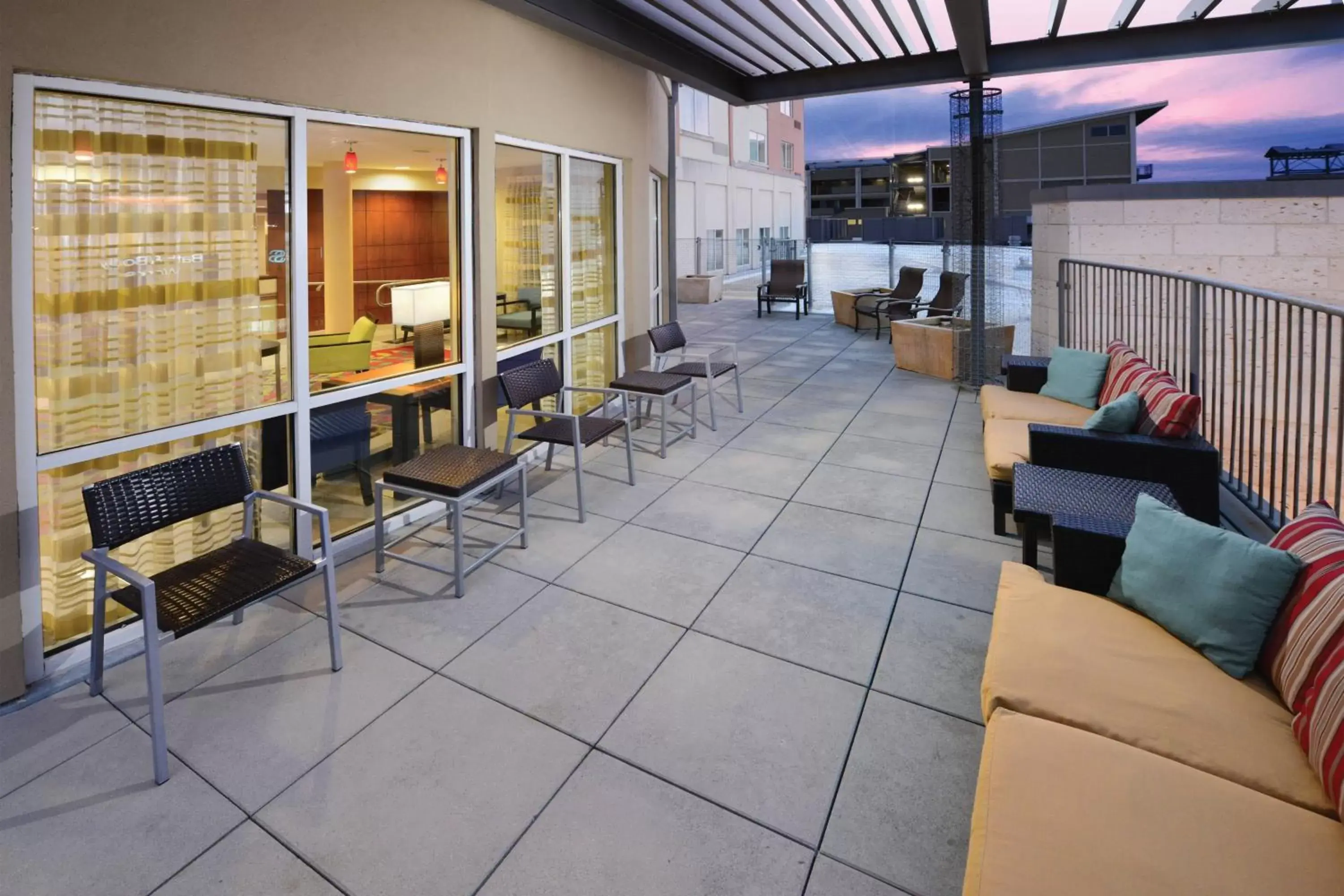 Property building in Courtyard Marriott Houston Pearland