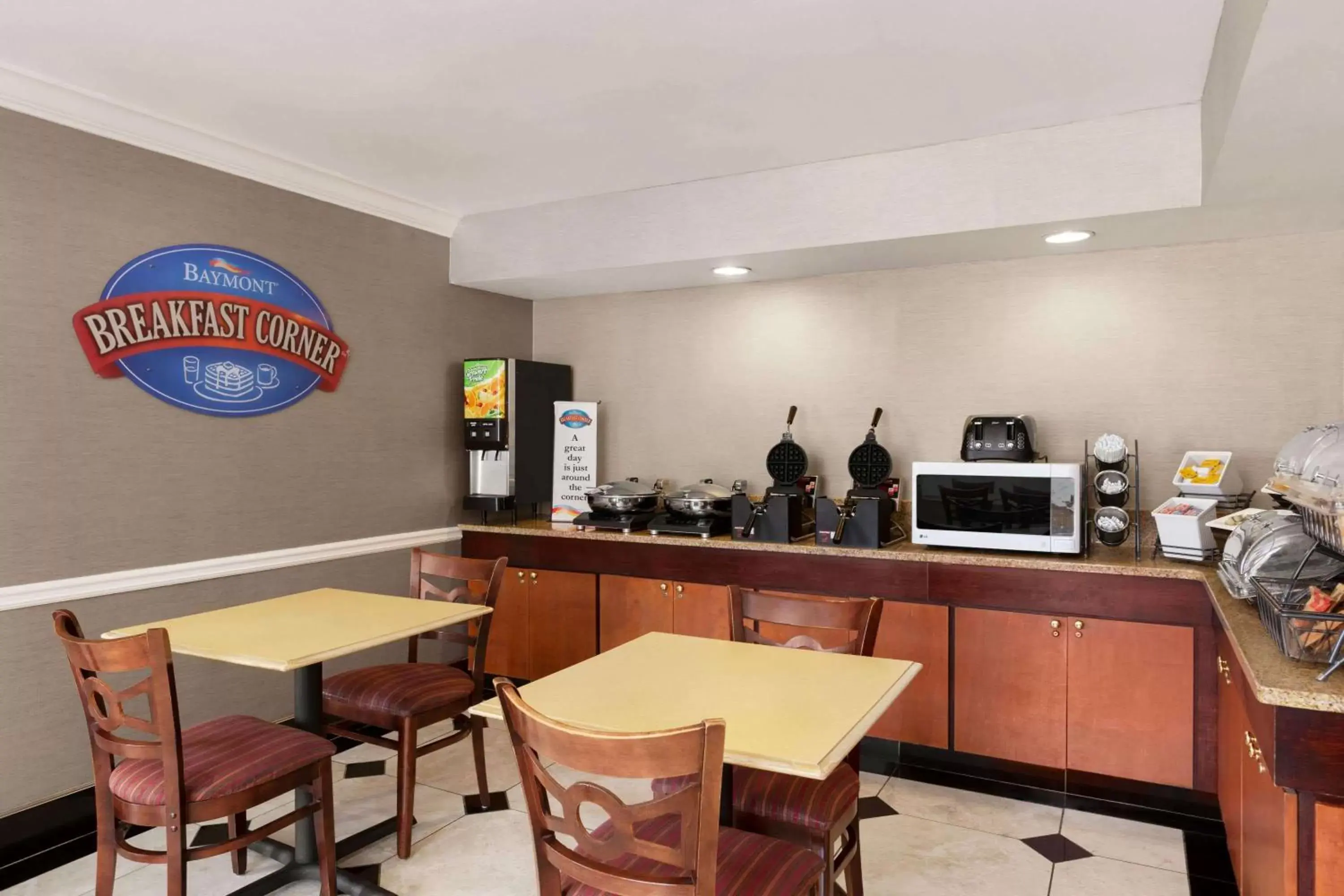 Restaurant/Places to Eat in Baymont by Wyndham Lithia Springs Atlanta