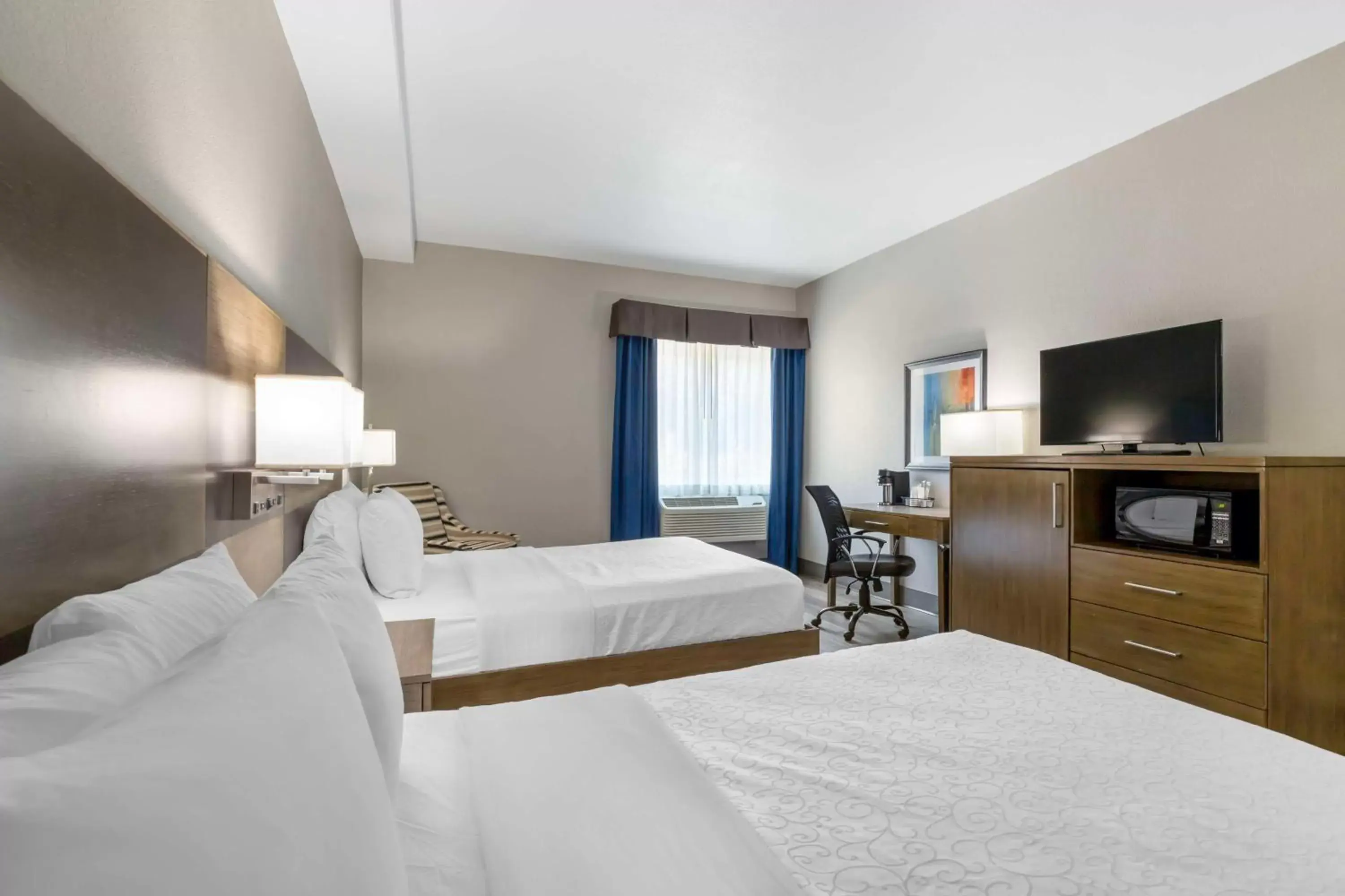 Bedroom, Bed in Best Western Plus Downtown North