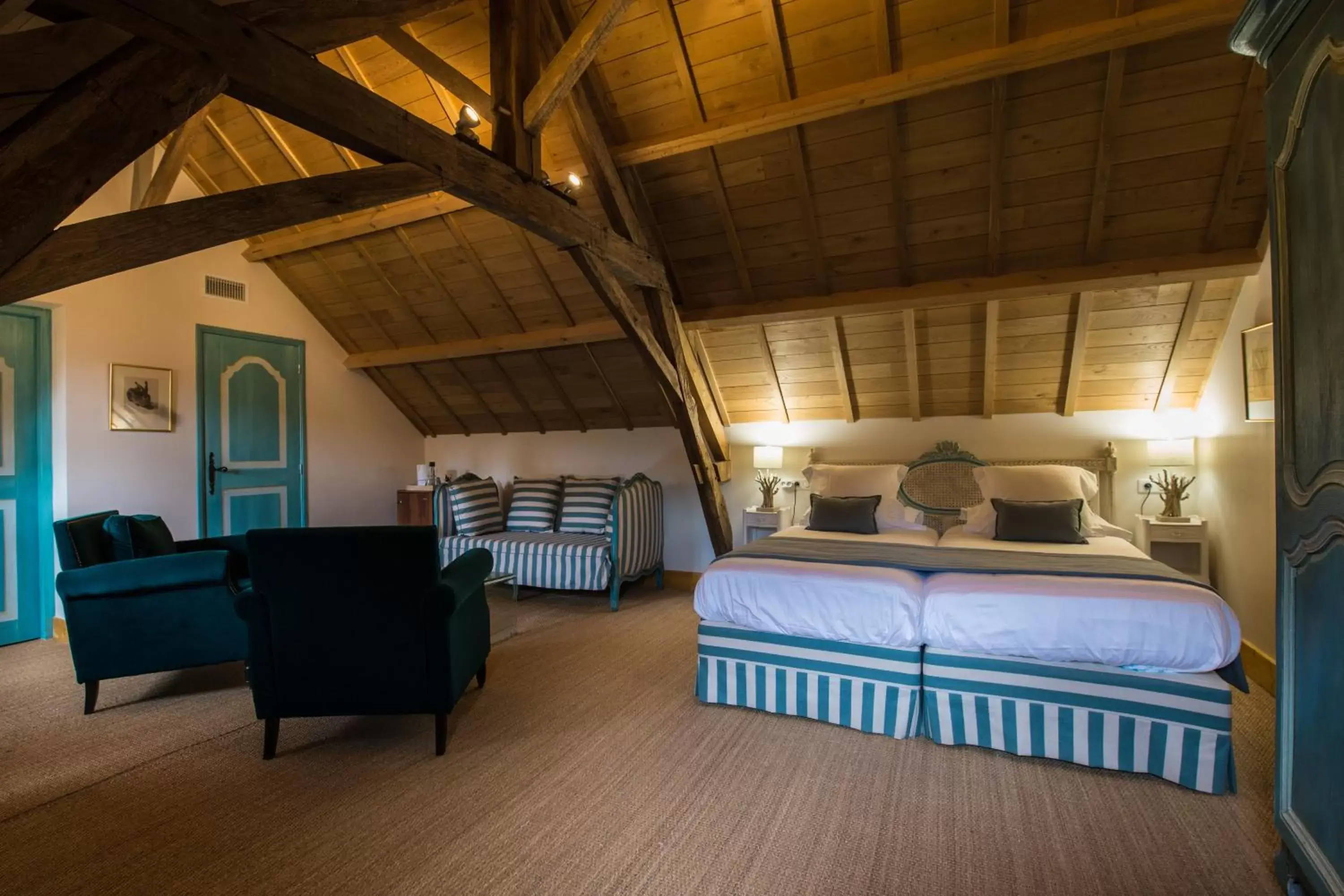 Photo of the whole room, Bed in Domaine de La Groirie - Le Mans