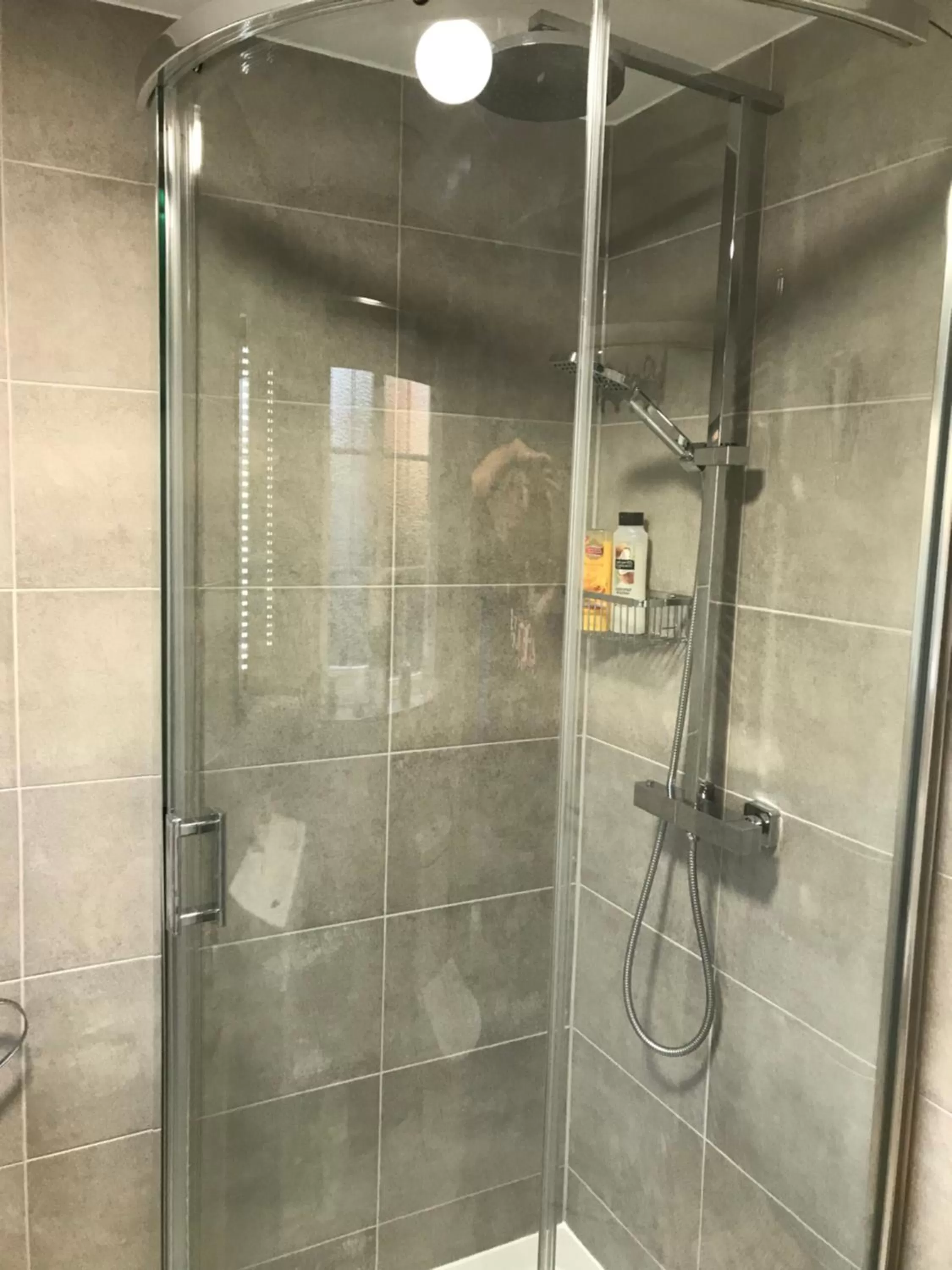 Bathroom in Bub Lane Cottage