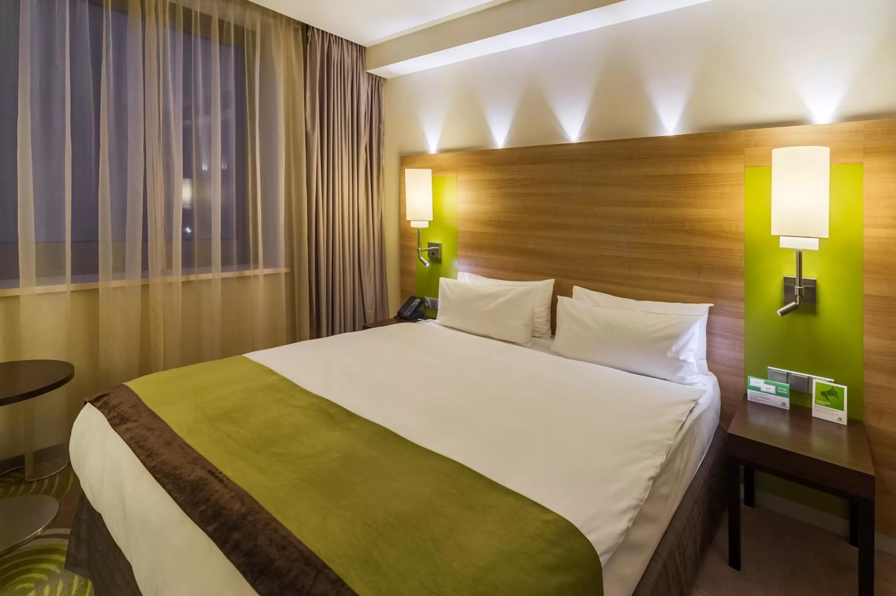 Standard King Room in Holiday Inn - Kyiv by IHG
