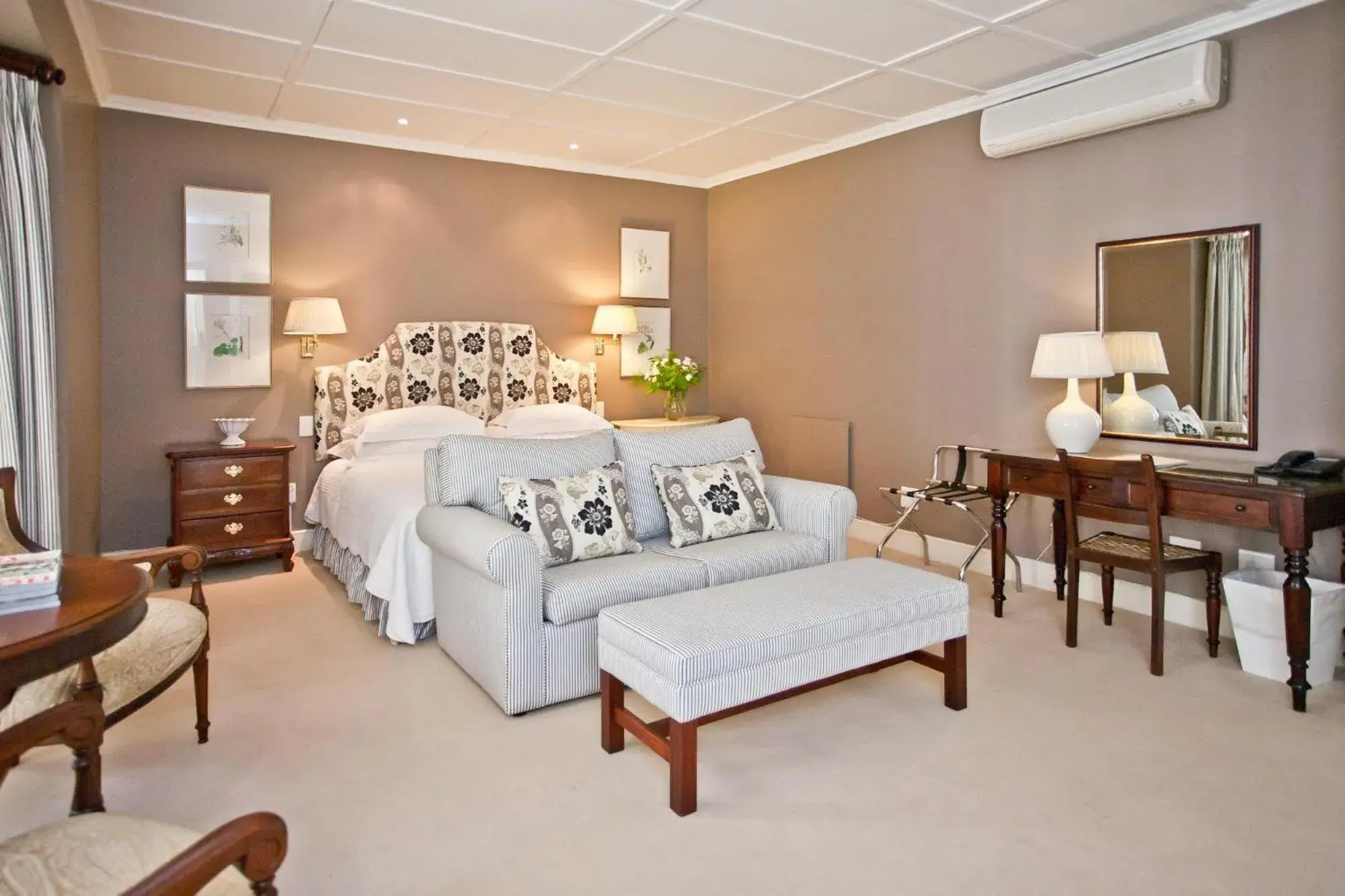 Bedroom, Seating Area in Rosenhof Boutique Hotel