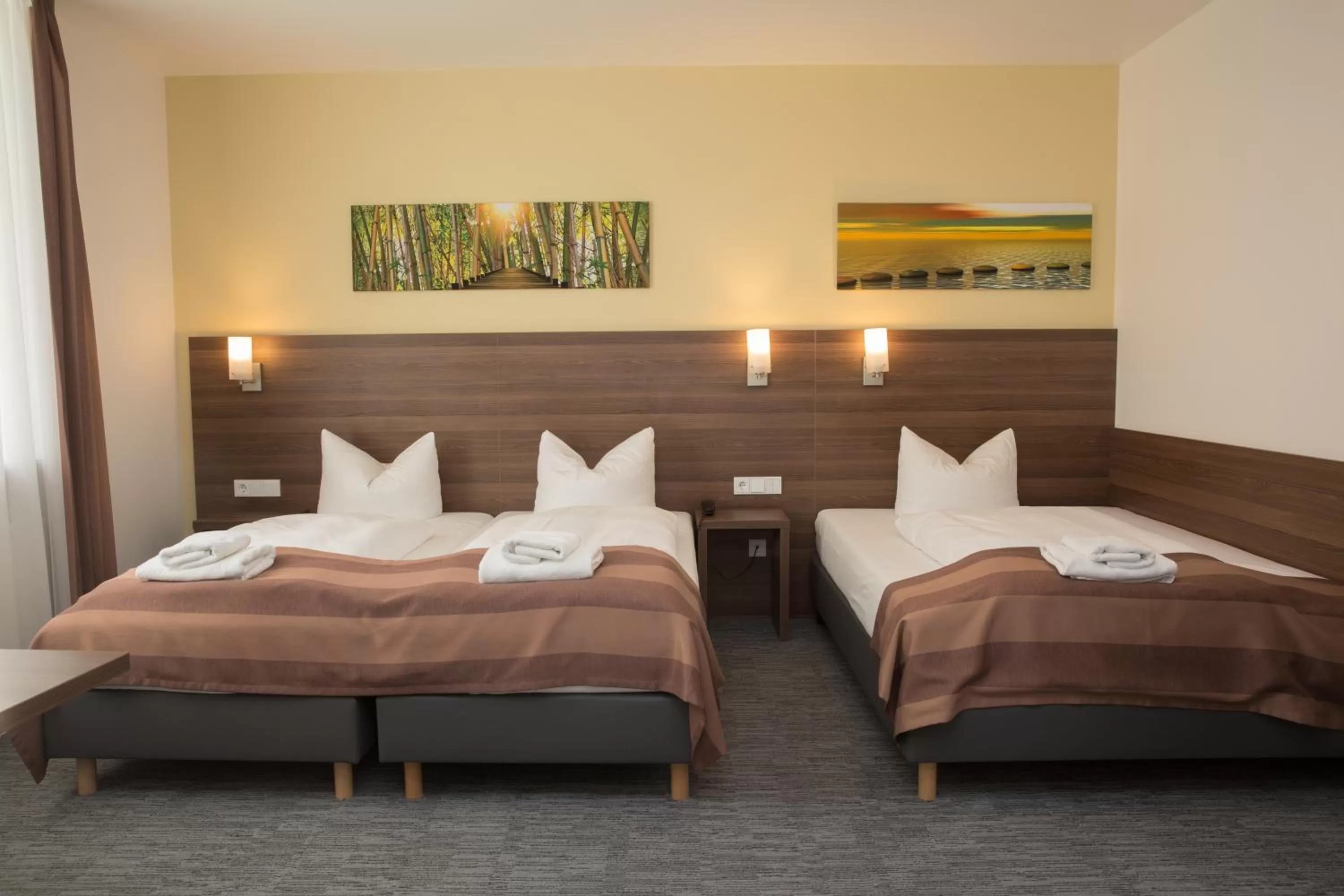 Bedroom, Bed in Trip Inn Goethe Business Messe