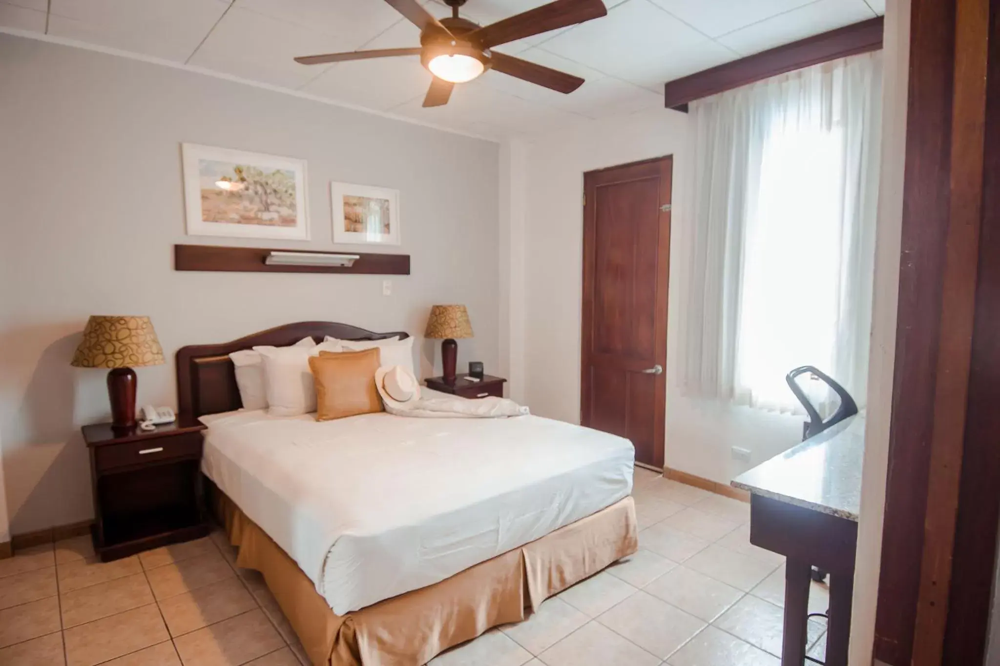 Bedroom, Bed in La Sabana Hotel Suites Apartments