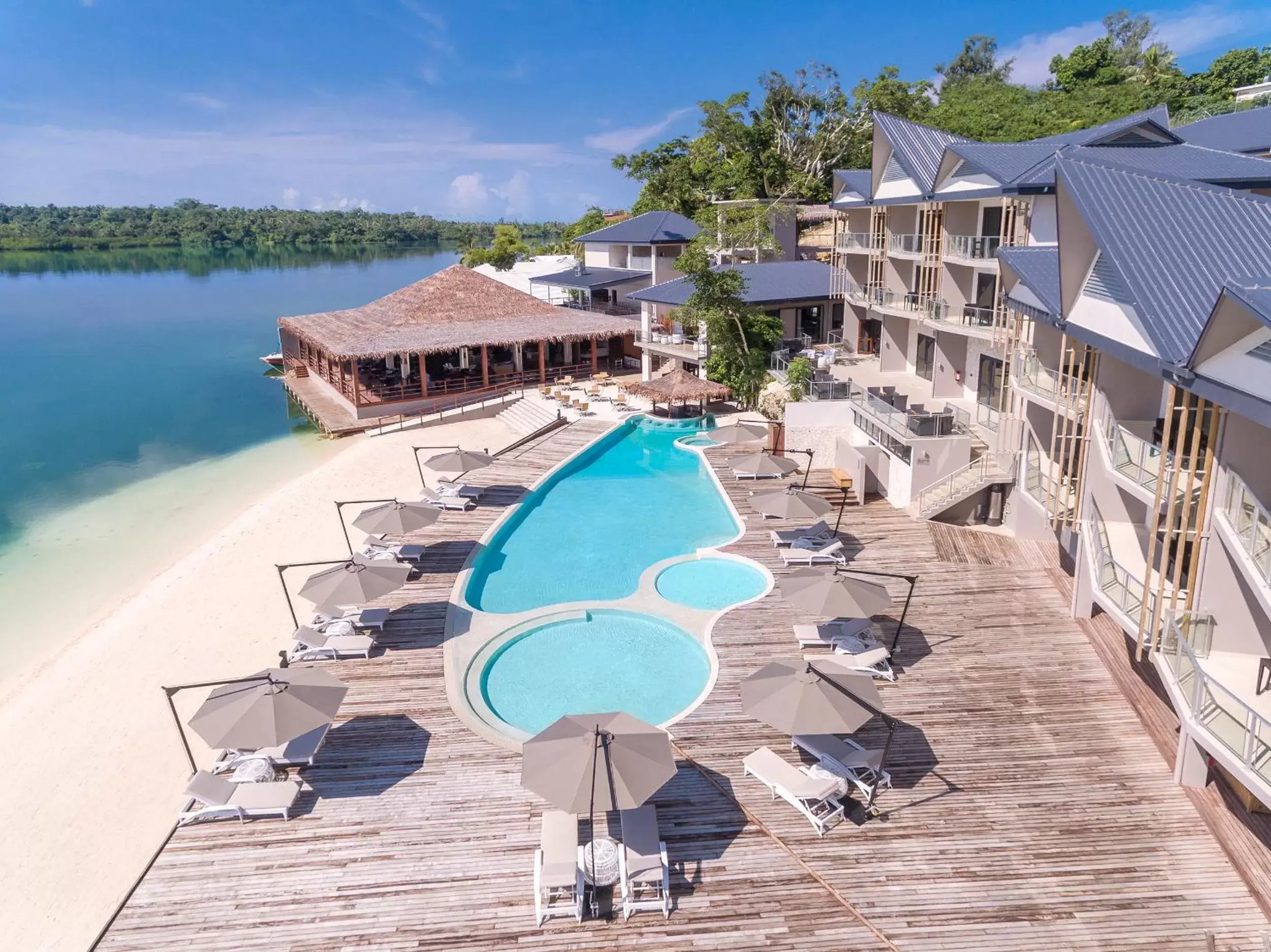 Restaurant/places to eat, Pool View in Ramada Resort by Wyndham Port Vila