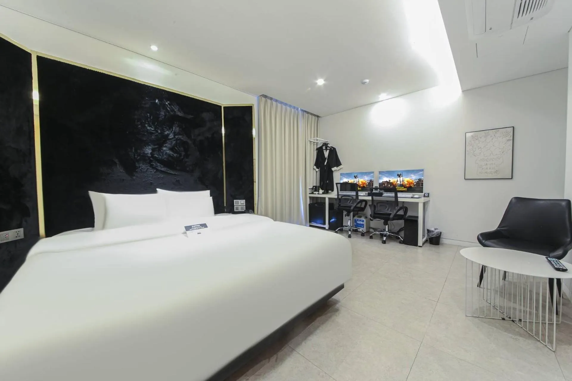 Bedroom, Bed in Zam101Hotel