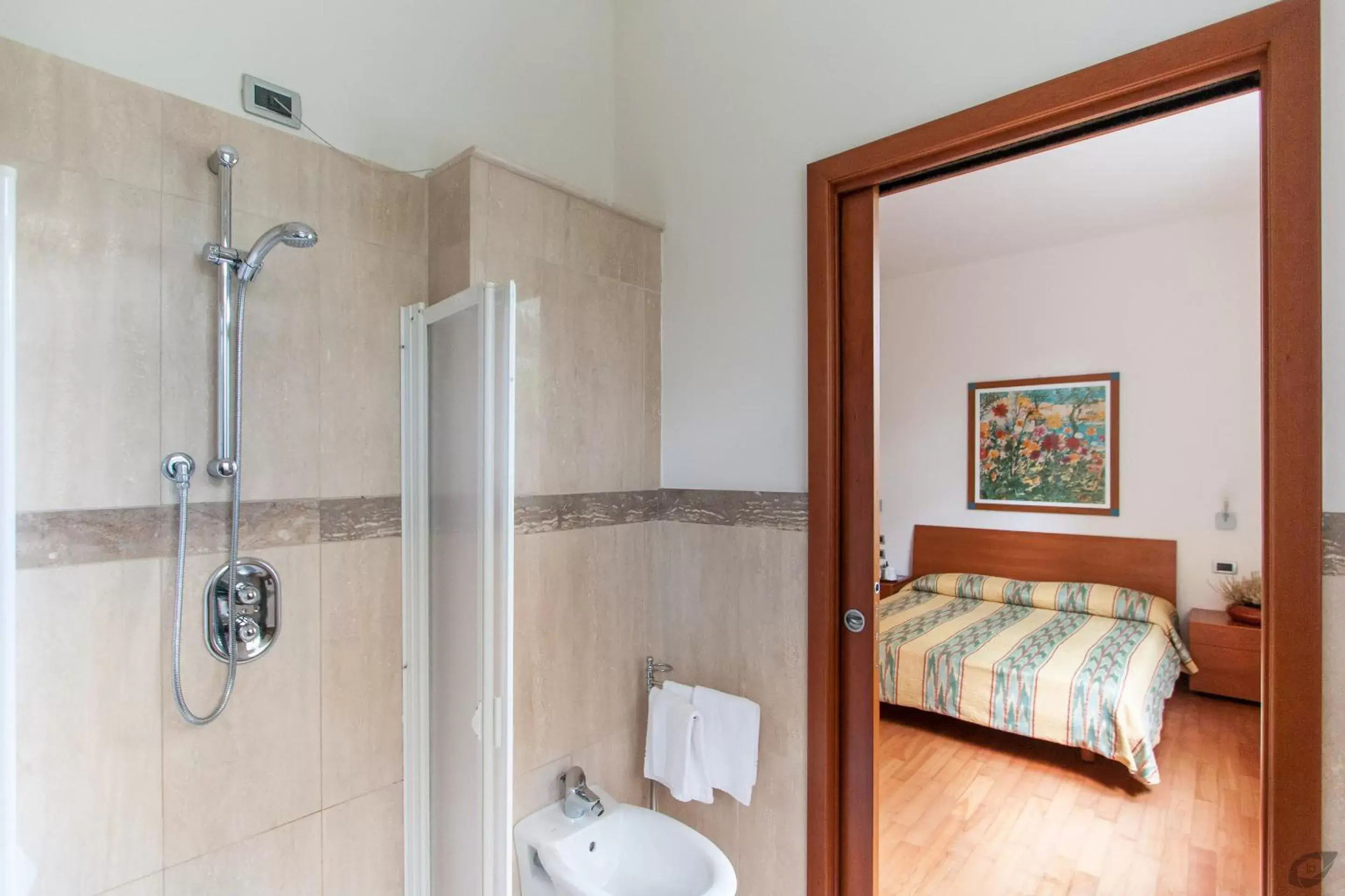 Bathroom in Verdeluna ApartHotel
