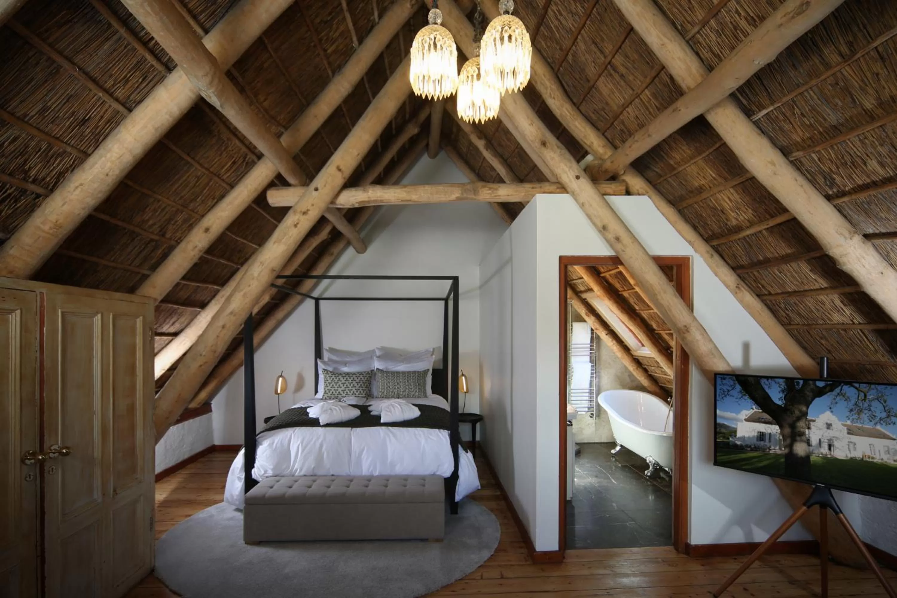 Bed in Adara Palmiet Valley Luxurious Boutique Farm Hotel