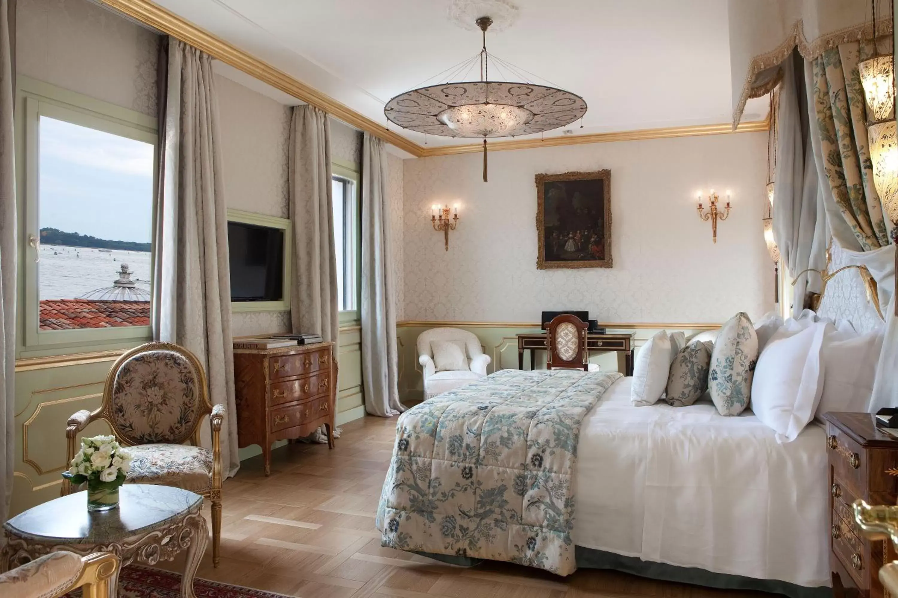 Bedroom in Baglioni Hotel Luna - The Leading Hotels of the World