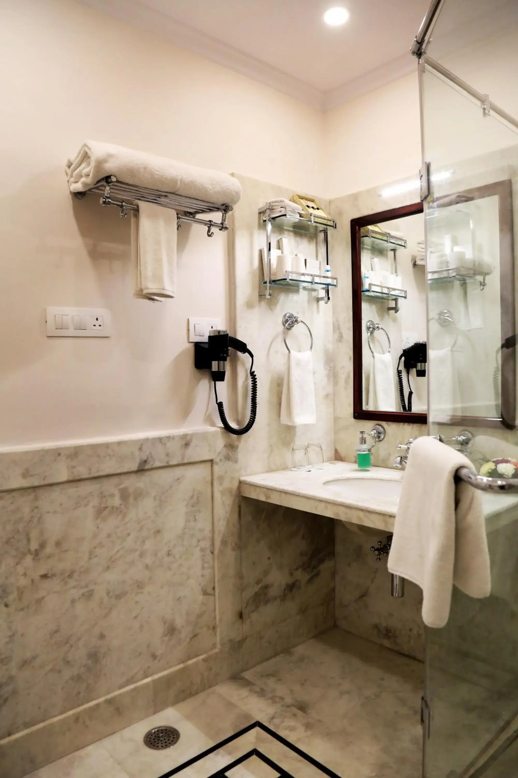 Bathroom in BrijRama Palace, Varanasi by the Ganges