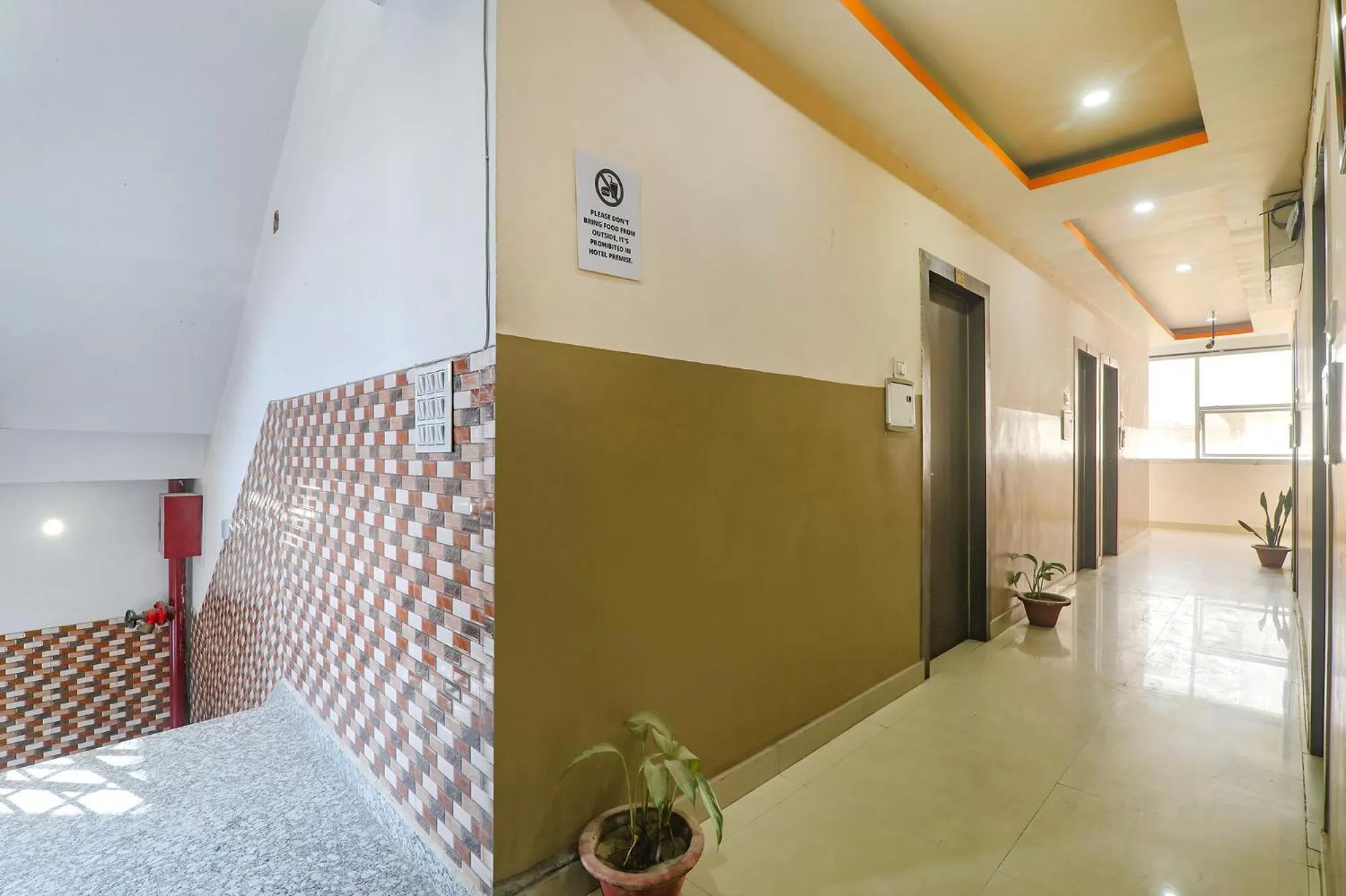 Lobby or reception, Bathroom in FabHotel Vinayaka