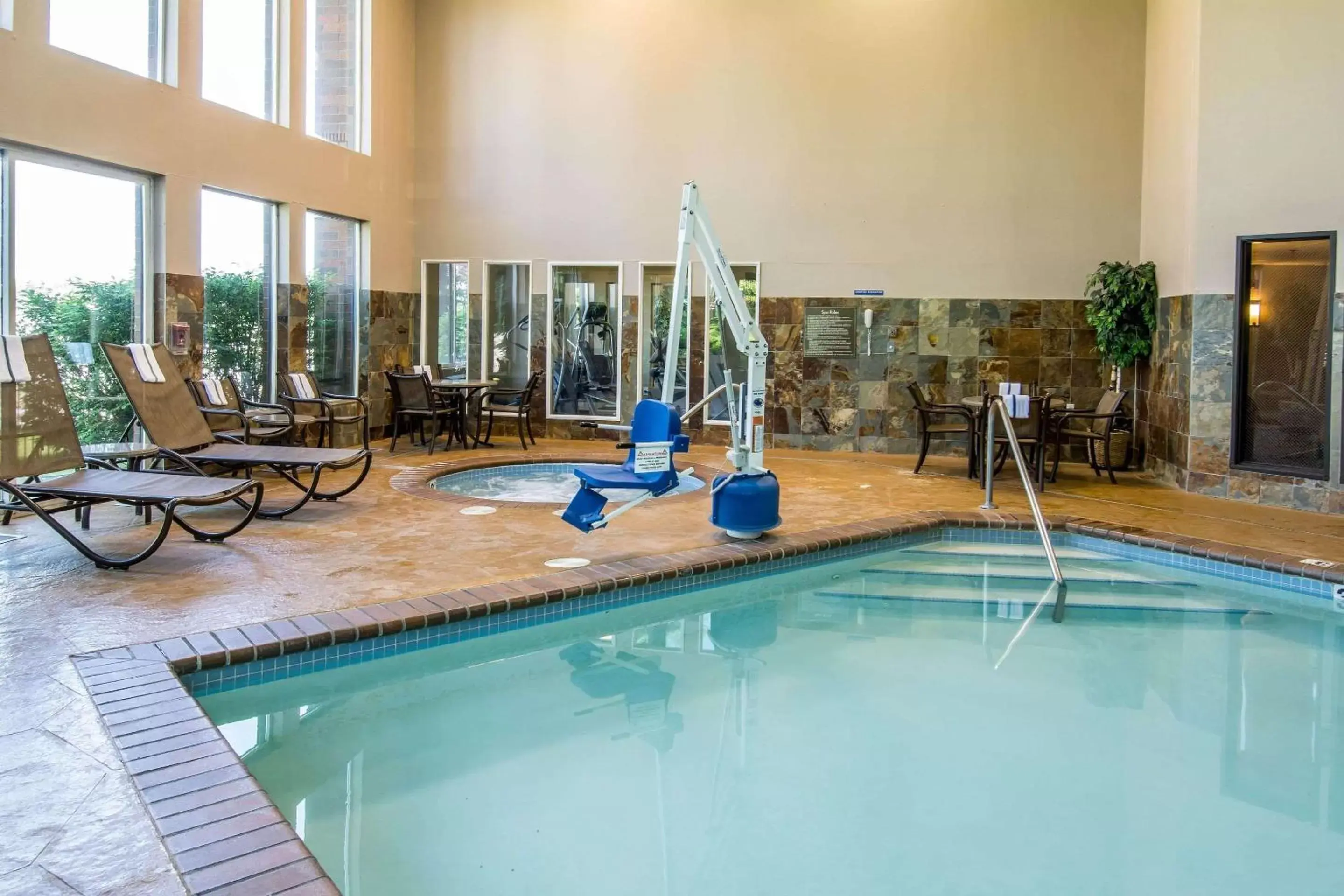 On site, Swimming Pool in Comfort Inn & Suites Spokane Valley