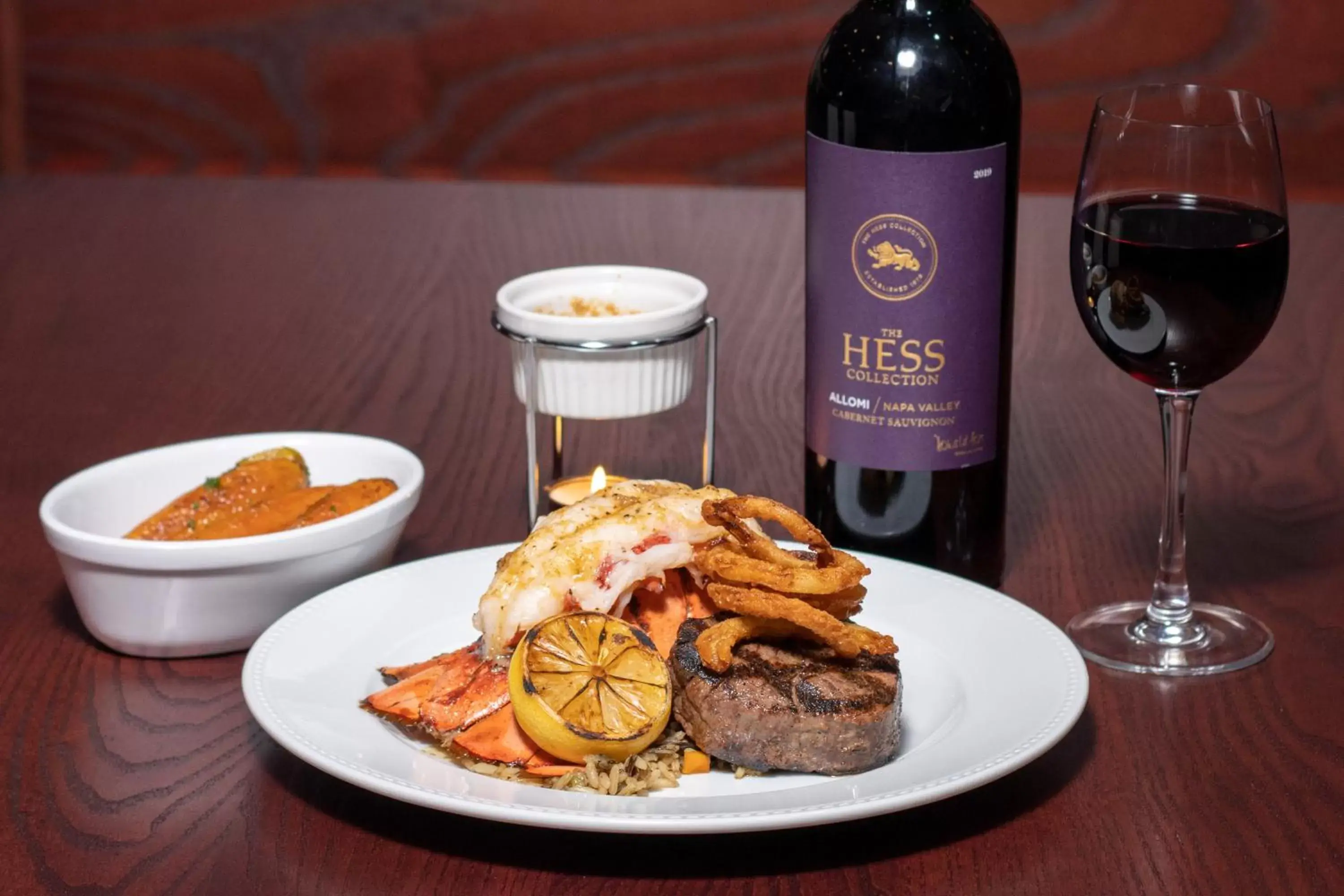 Restaurant/places to eat in The Resort at Lake of the Ozarks Restaurant/places to eat in The Resort at Lake of the Ozarks