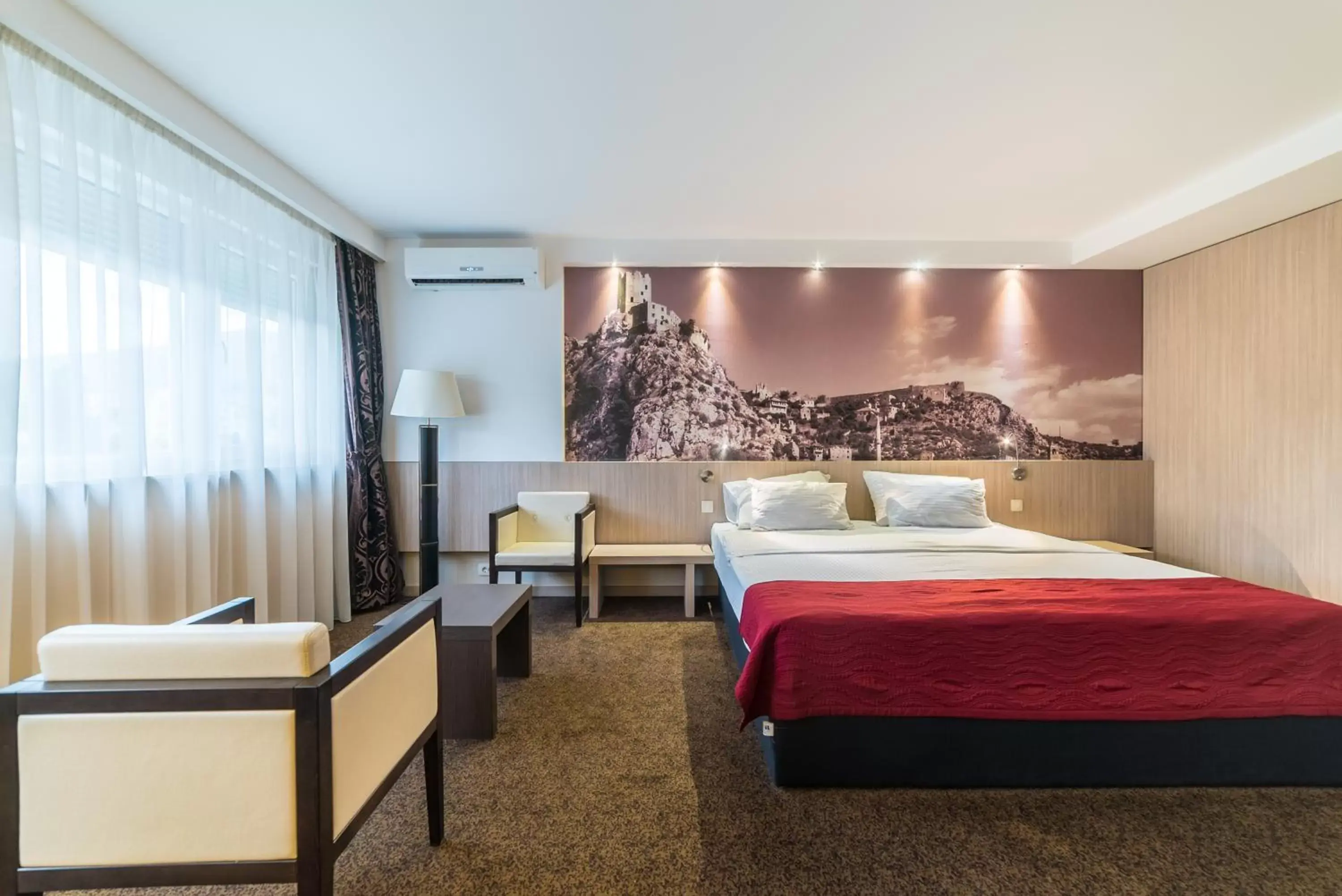 Bed in City Hotel Mostar