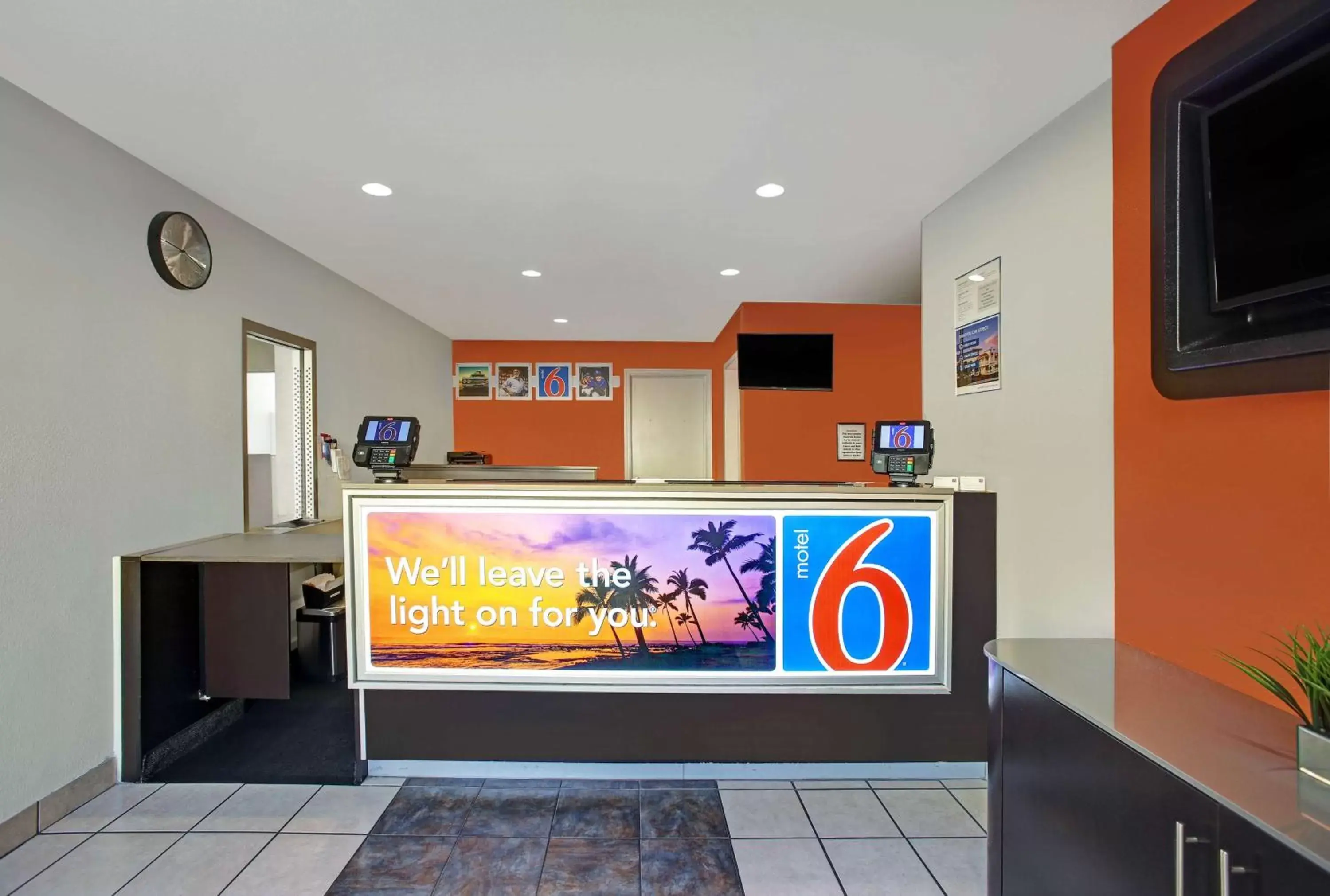 Lobby or reception in Motel 6-Santa Clara, CA