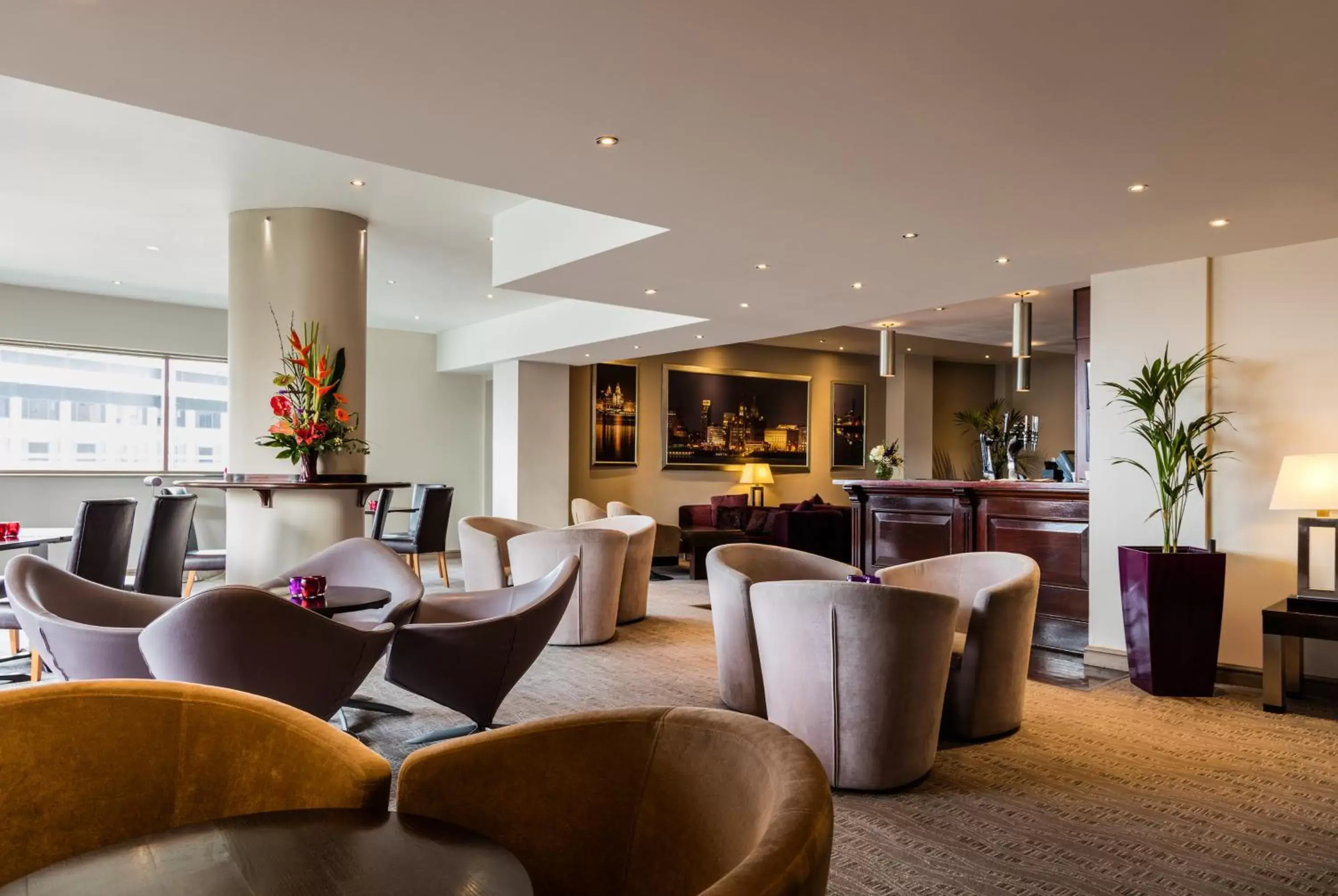 Restaurant/places to eat, Lounge/Bar in Mercure Liverpool Atlantic Tower Hotel