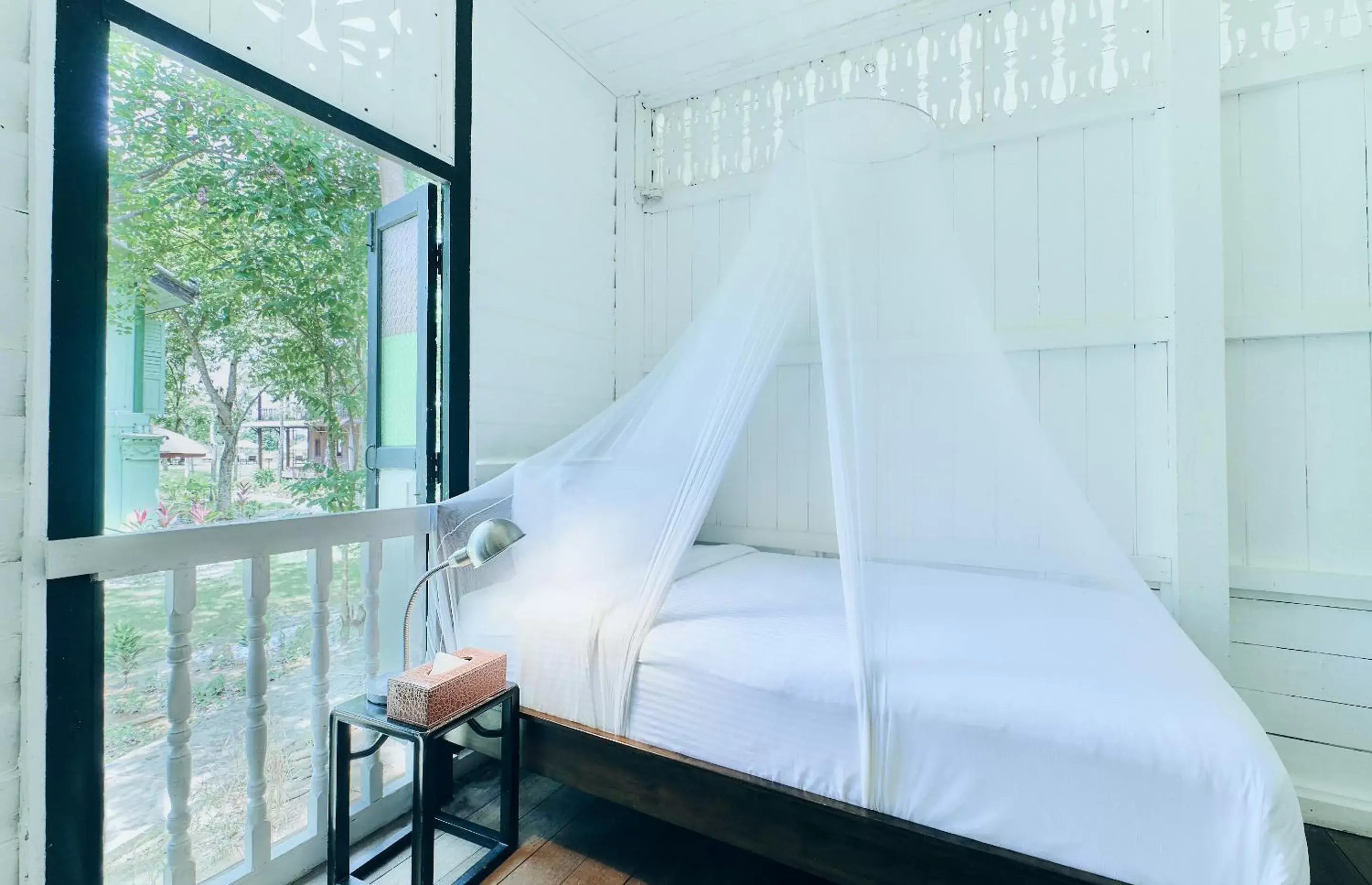 Bedroom, Bed in Temple Tree Resort