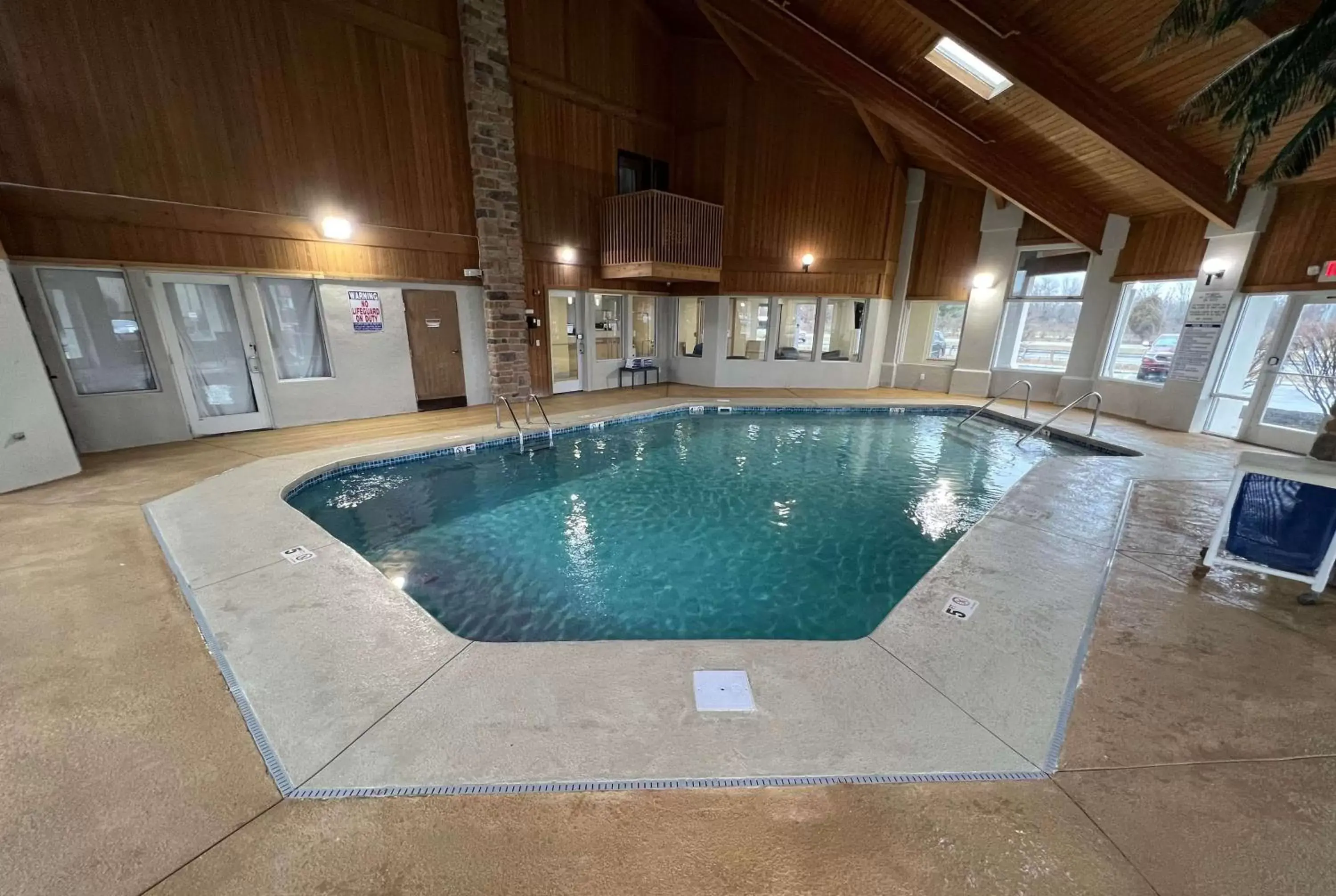 Pool view, Swimming Pool in Days Inn by Wyndham Batavia Ohio
