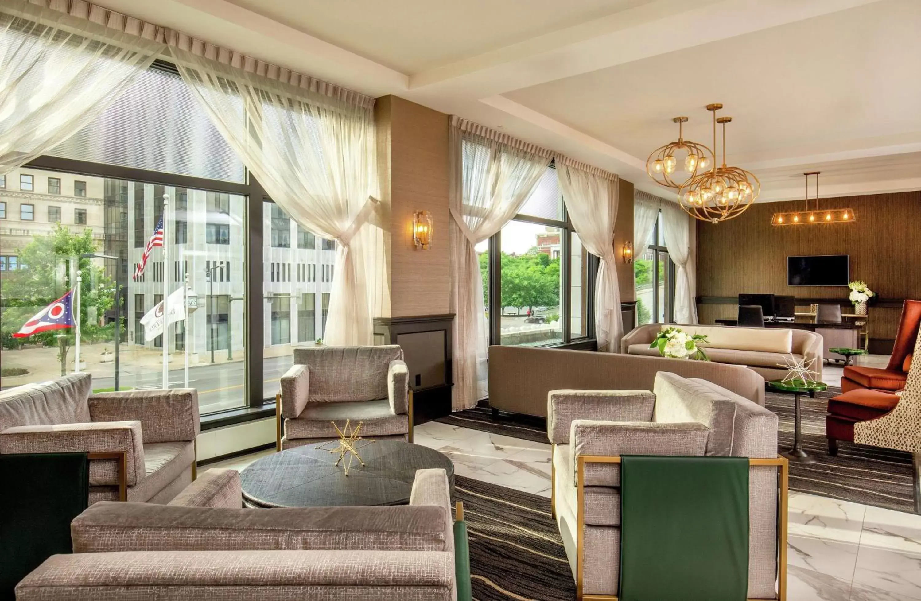 Lobby or reception in Doubletree By Hilton Youngstown Downtown Lobby or reception in Doubletree By Hilton Youngstown Downtown