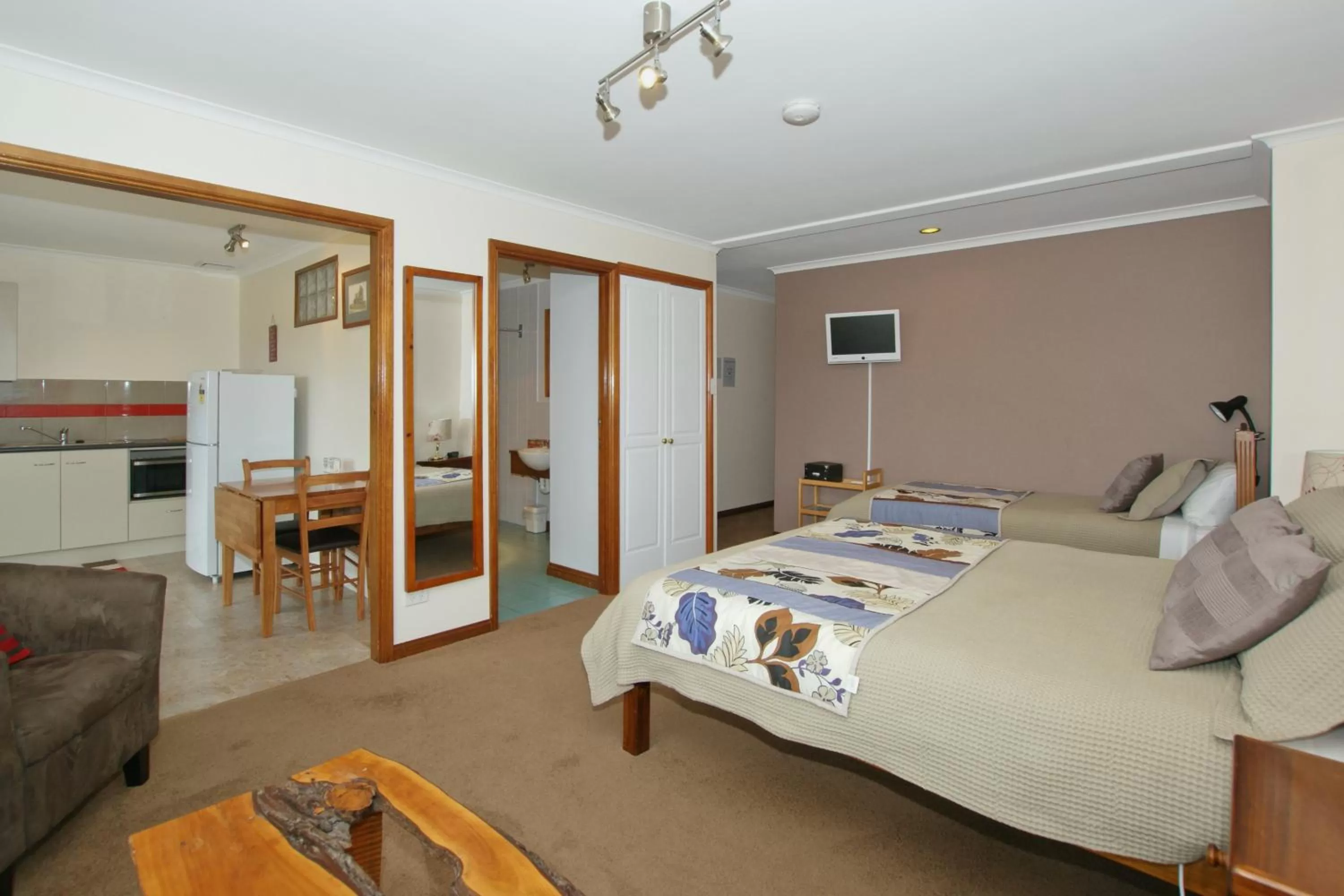 Photo of the whole room in Sherwood View Accommodation