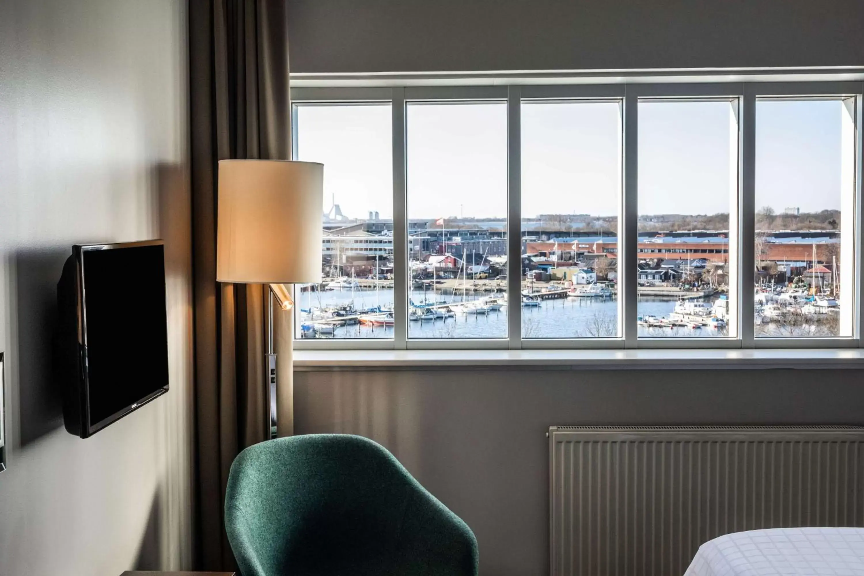 Bedroom, TV/Entertainment Center in Scandic Sluseholmen