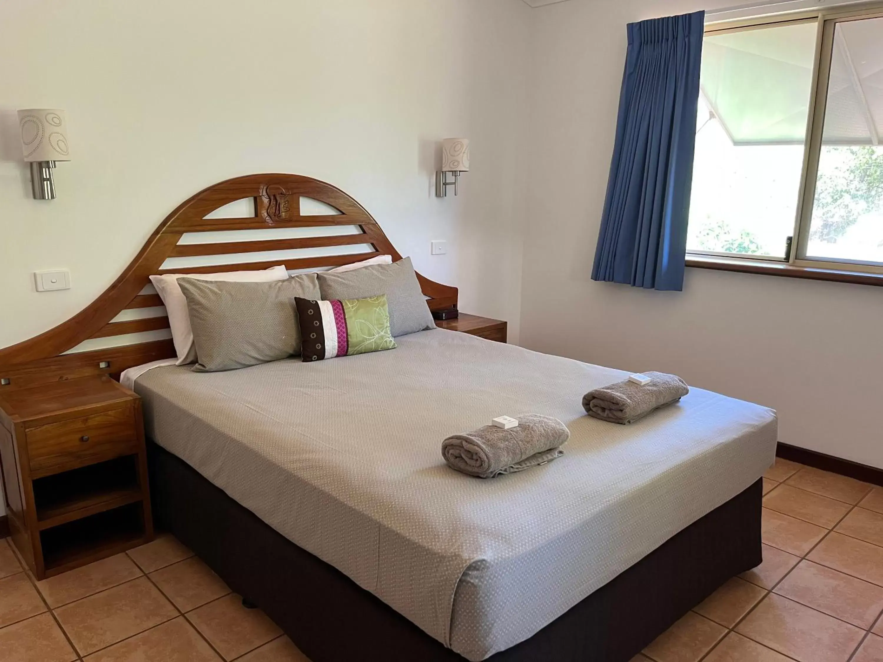 Bedroom, Bed in Habitat Resort