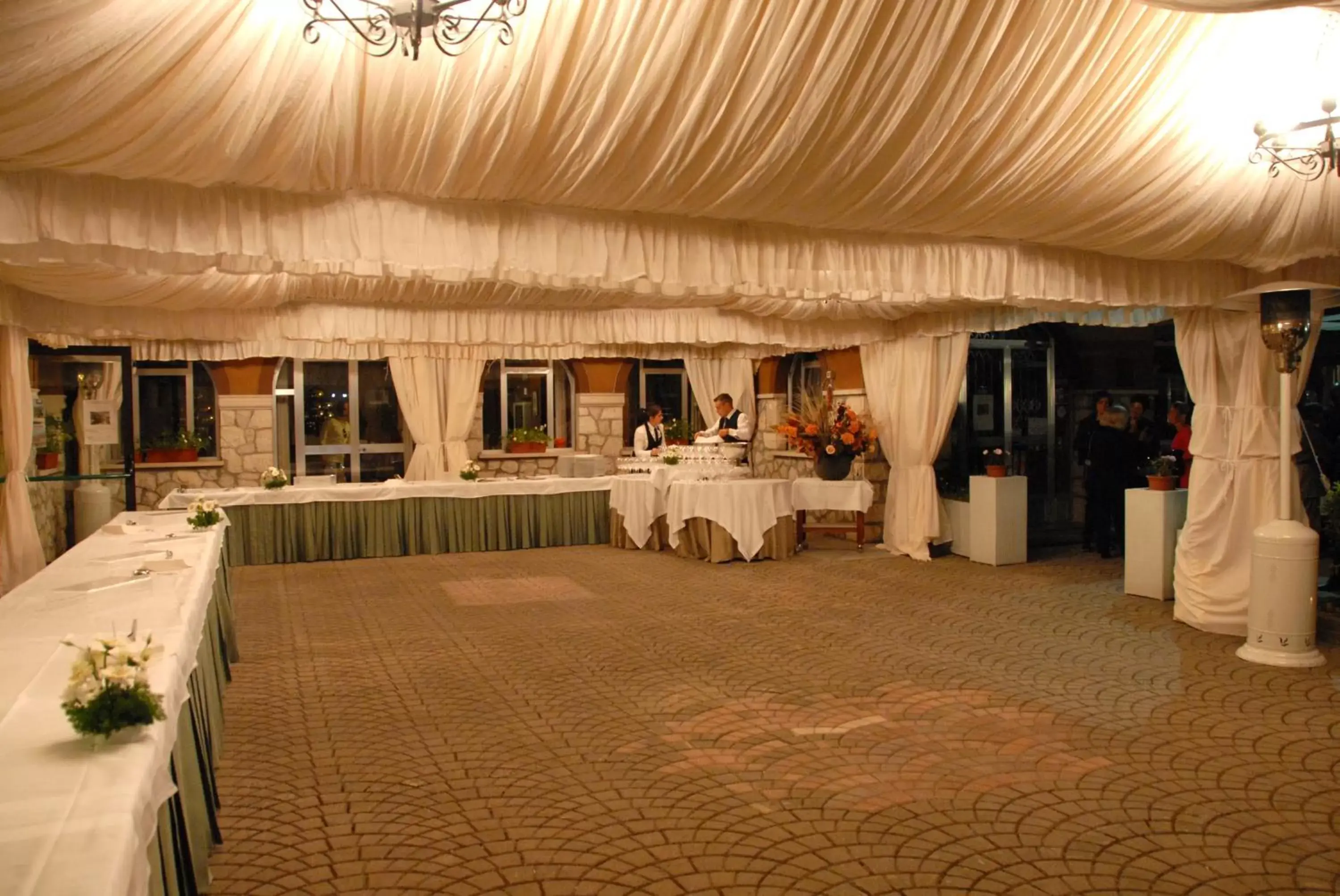 Business facilities, Banquet Facilities in LH Hotel Del Lago Scanno