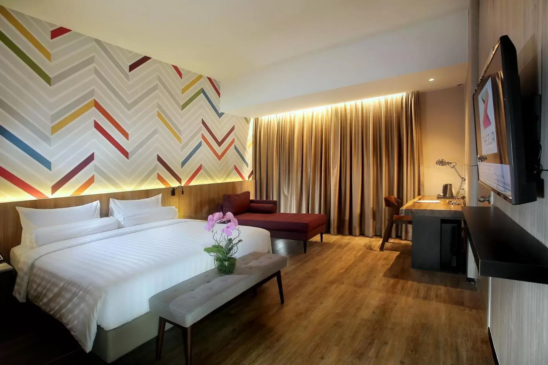 TV and multimedia, Bed in The Zuri Hotel Palembang