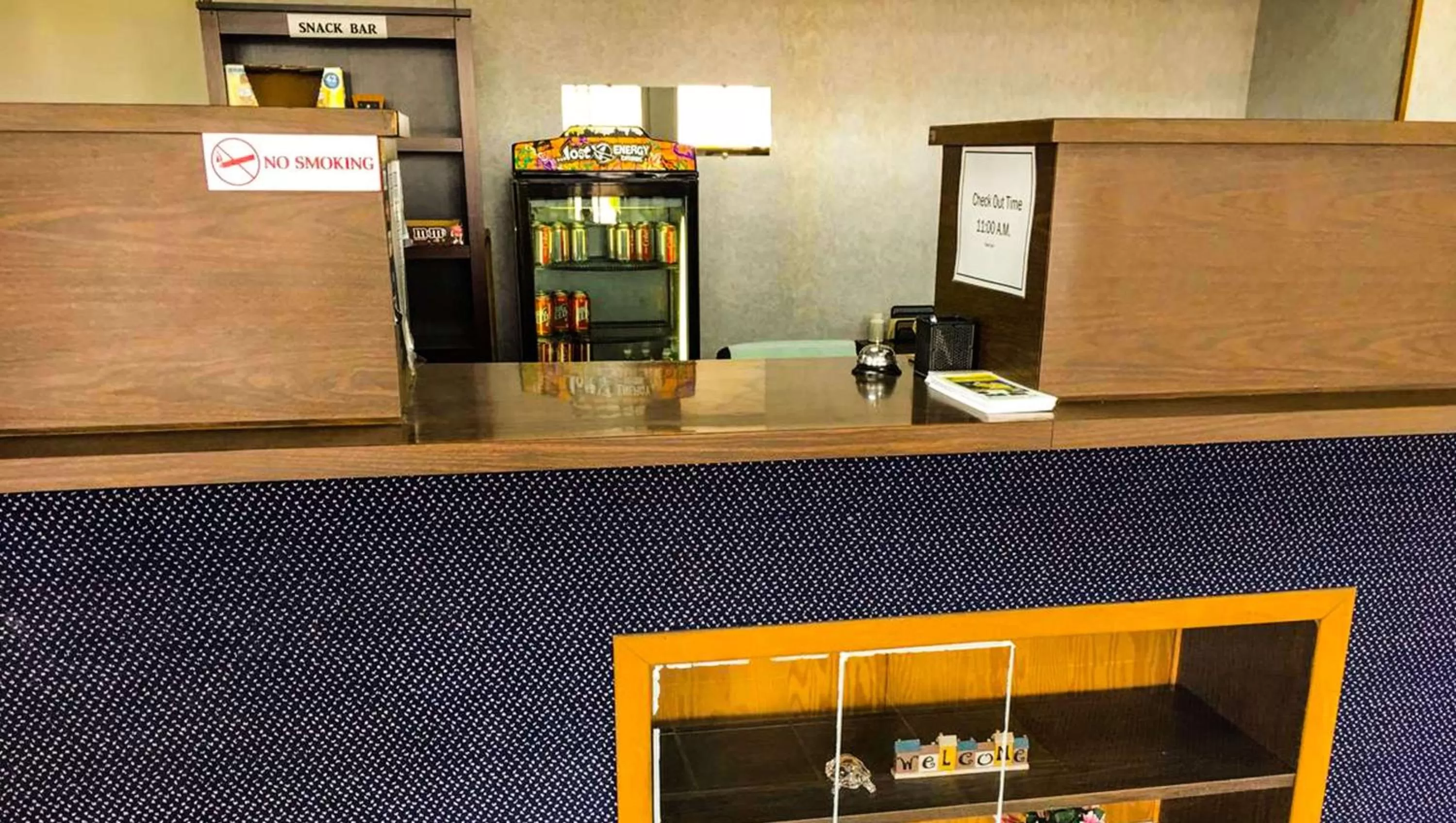 Lobby or reception in Thunderbird Motel Hillsboro