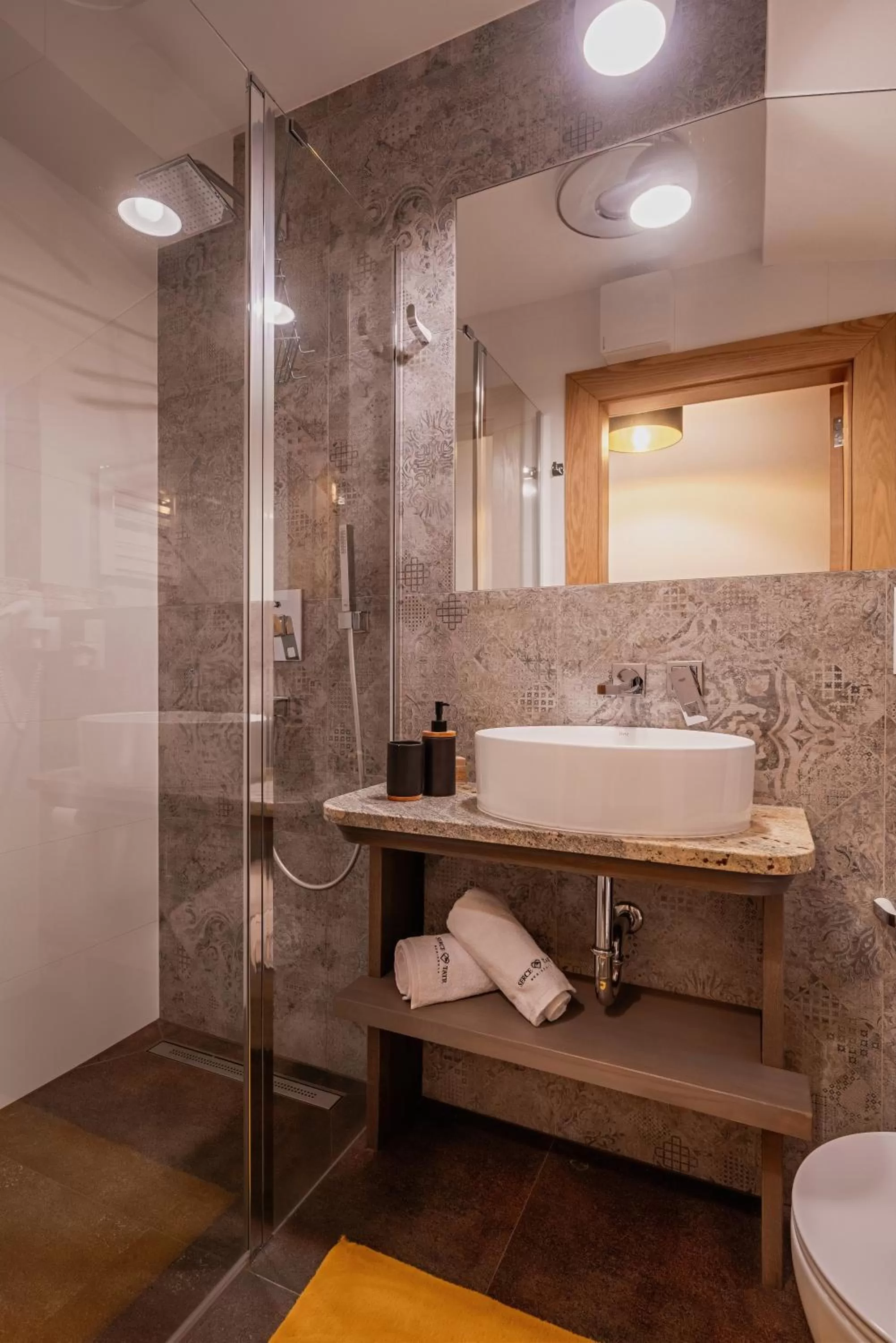 Shower, Bathroom in Serce Tatr Residence Zakopane - blisko Krupówek