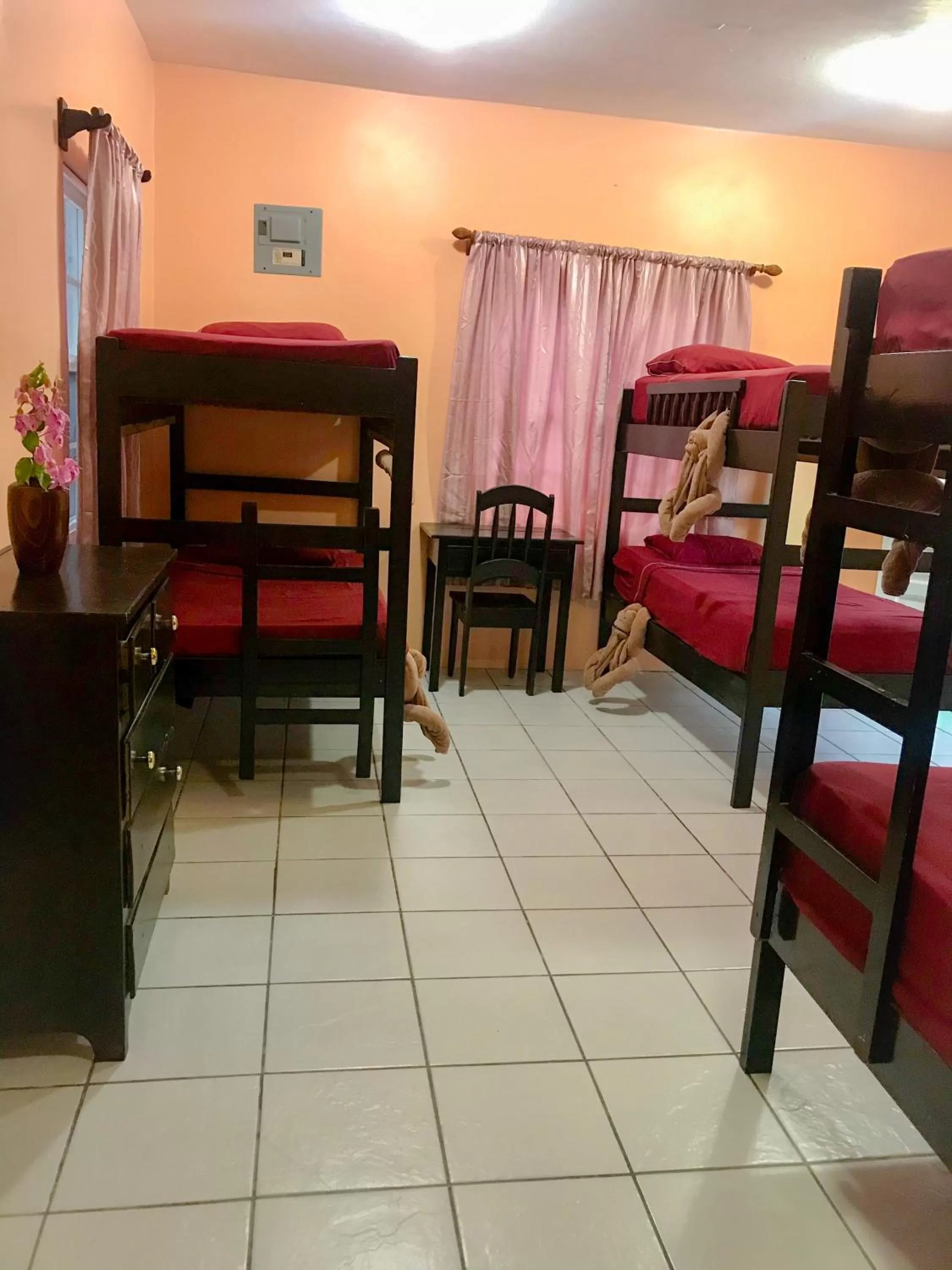 Decorative detail, Bed in Tropical Paradise Express