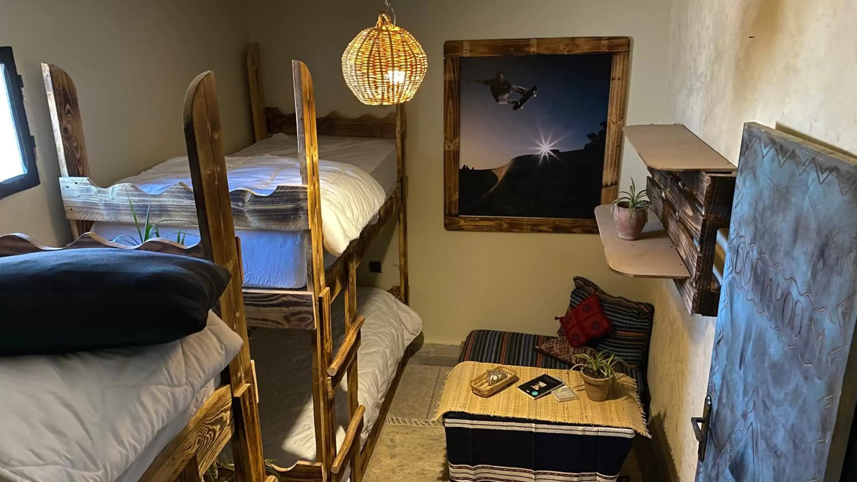 Bed in 4-Bed Mixed Dormitory Room in Anza surfhouse Bed in 4-Bed Mixed Dormitory Room in Anza surfhouse