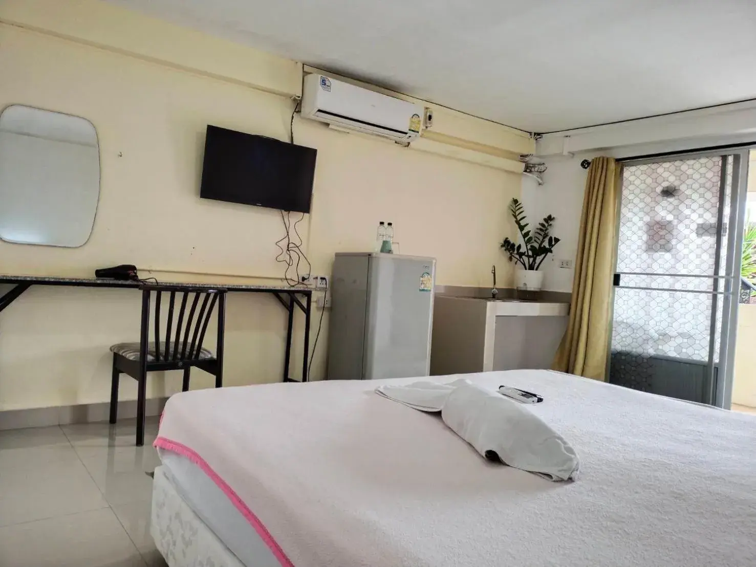 Bed in Baan Kaew Ruen Kwan Bed in Baan Kaew Ruen Kwan