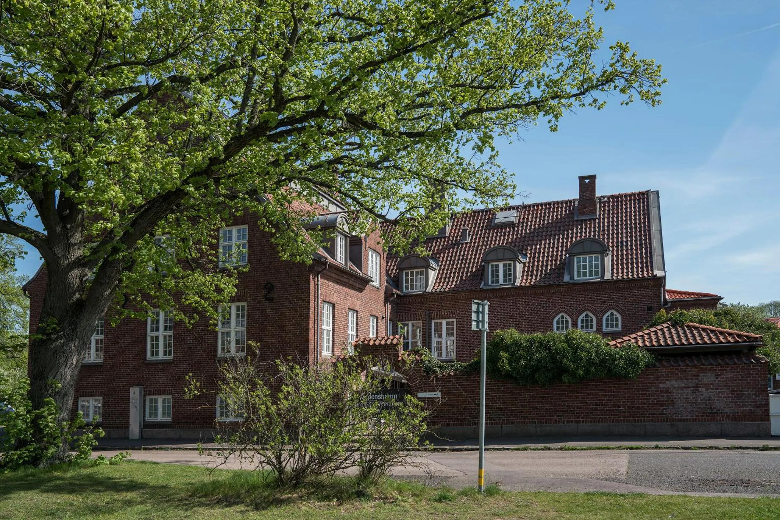 Property building in Halmstad Hotell & Vandrarhem Kaptenshamn