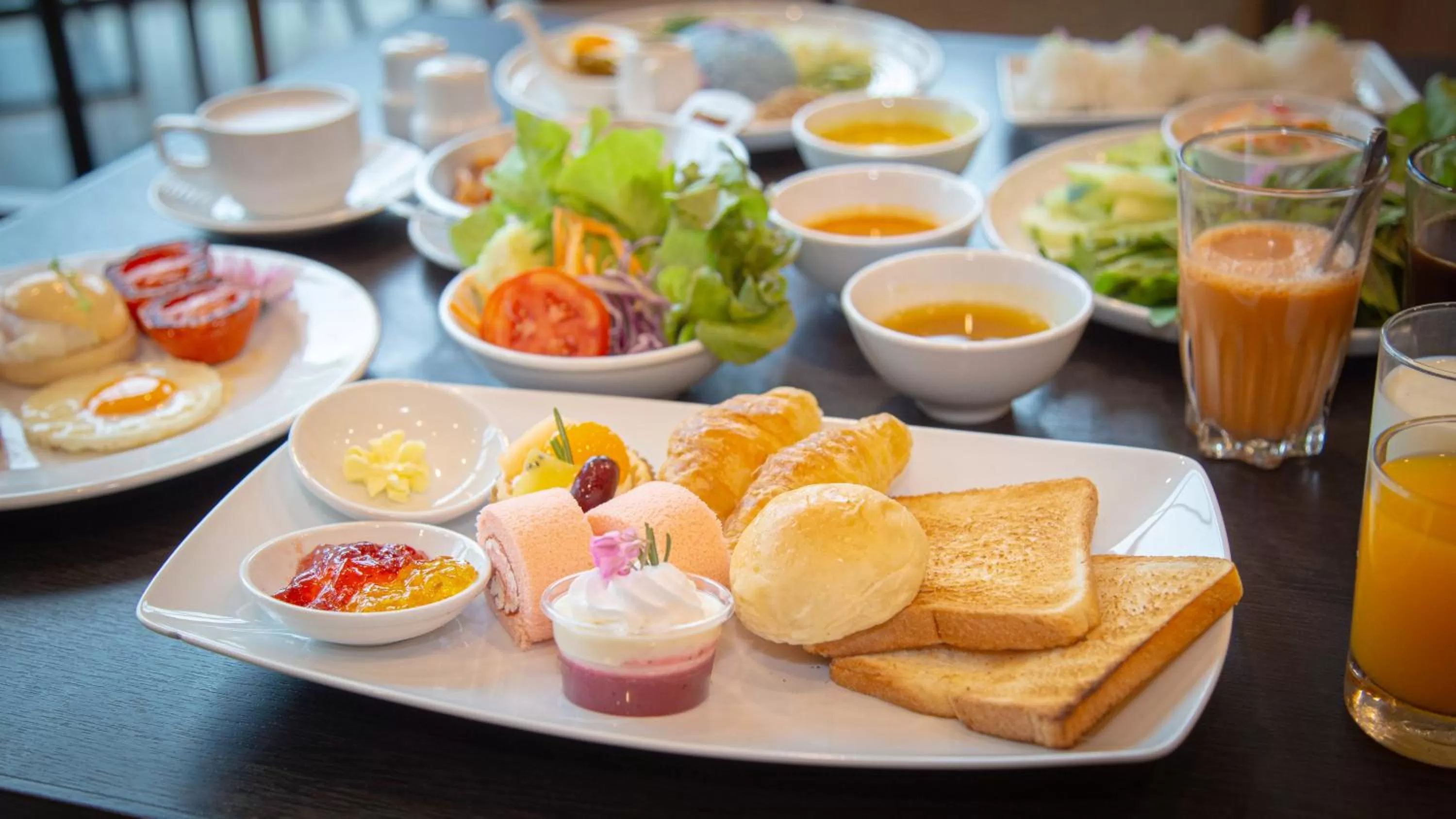 Breakfast in Grand Fortune Hotel Nakhon Si Thammarat