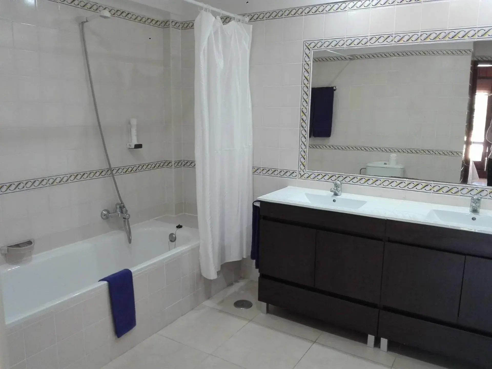 Toilet, Bathroom in Hotel Balaia Mar