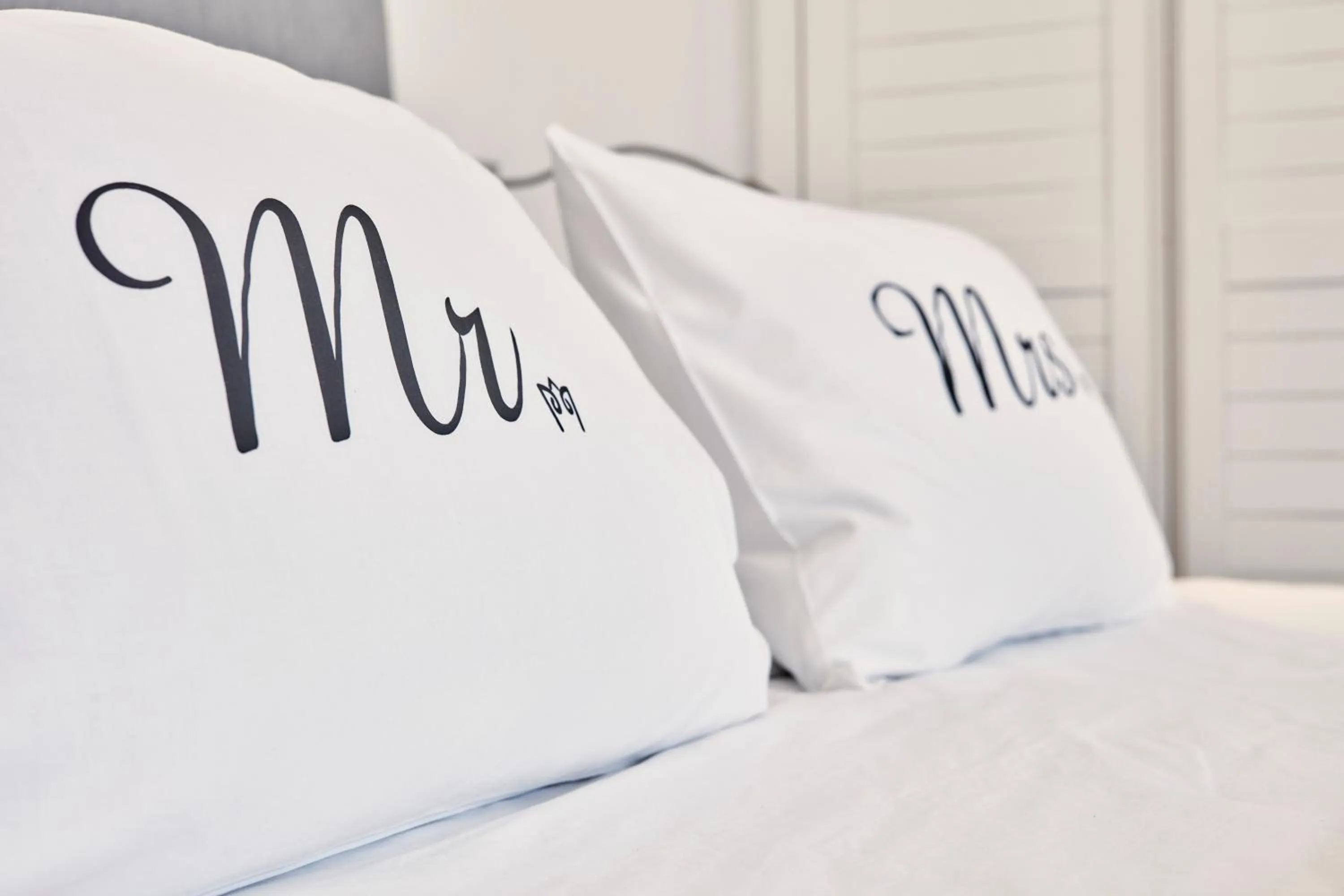 Bedroom, Bed in Mykonos Princess Hotel