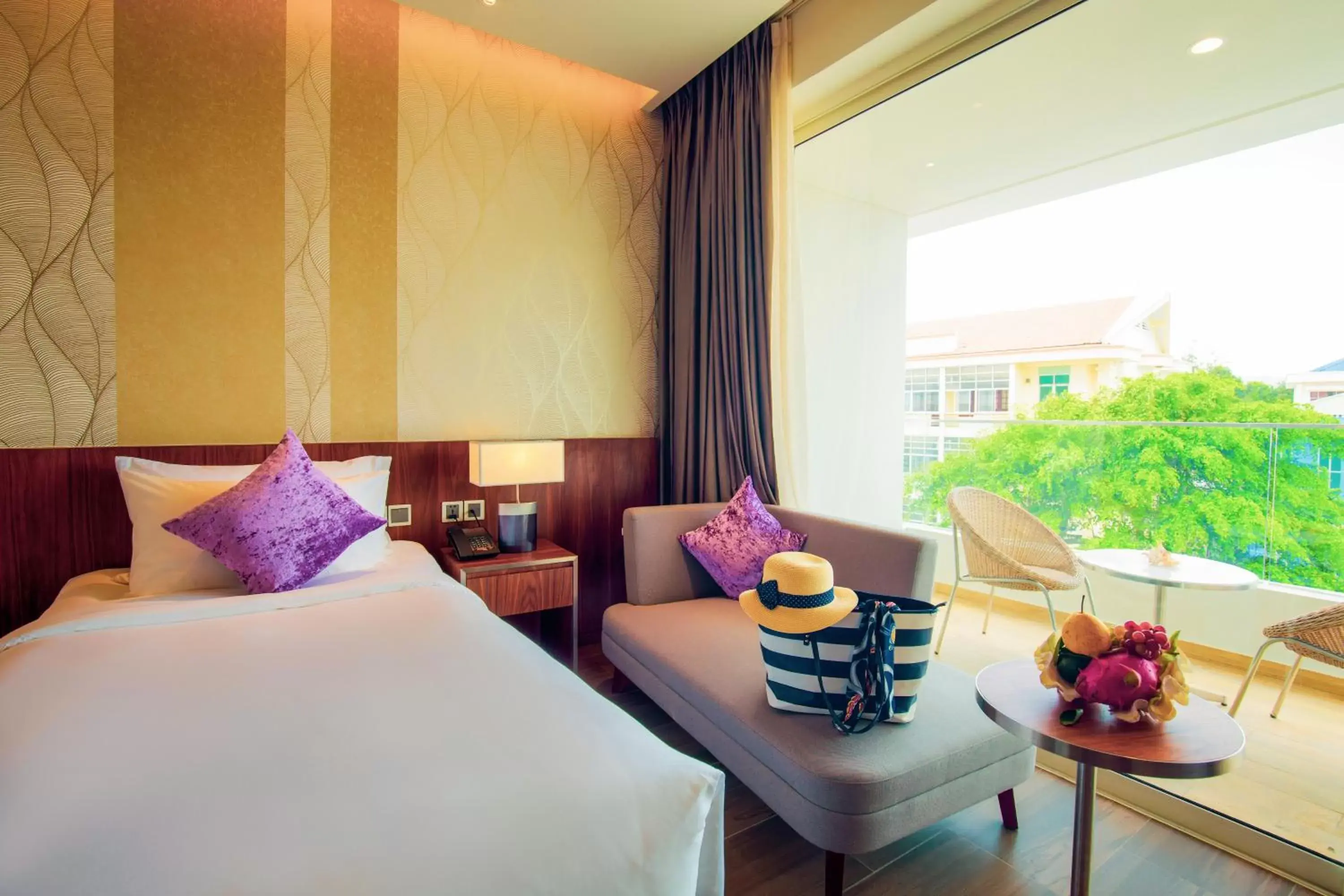 Bed in Seashells Phu Quoc Hotel & Spa