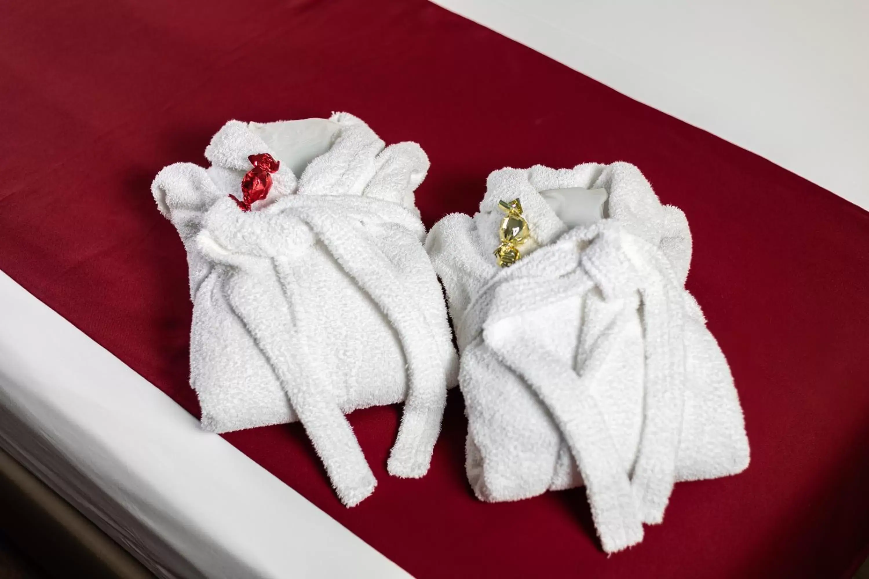 towels, Bed in Urban Hotel Estacao