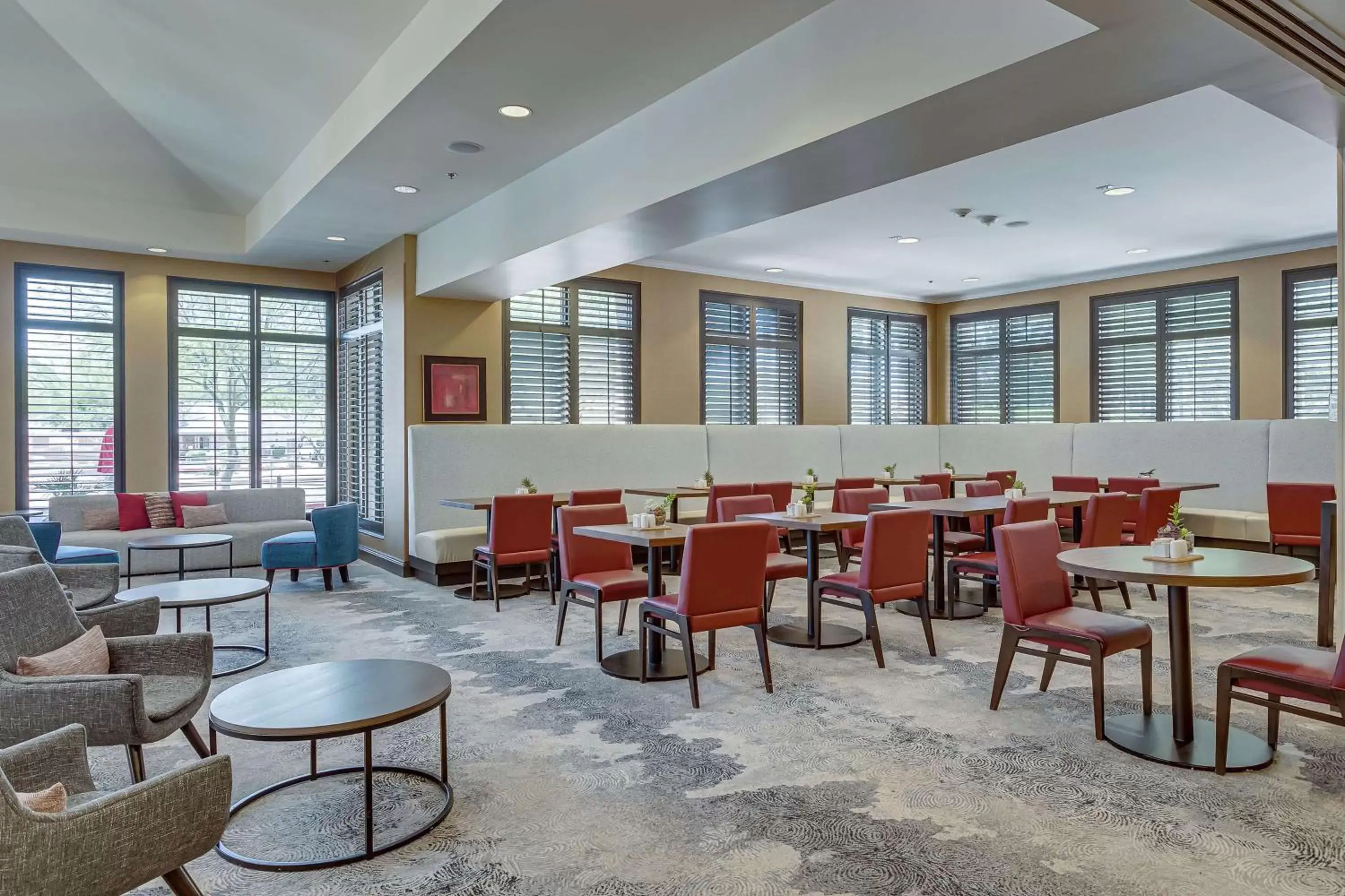 Restaurant/places to eat, Lounge/Bar in Hilton Garden Inn Phoenix Airport North